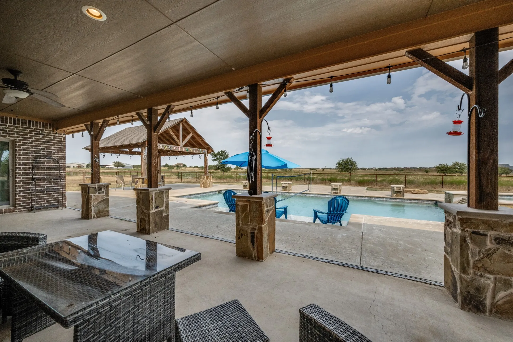 Single Family Residence For Sale in Denton County , 8400 Holder Road, Northlake, Texas 76247, 3 Bedroom, 2 Bathroom, 2 Garage spaces, 2,682 Sqft, built in 2016, mls#21370054, Real Estate Agent in Northlake, Homes For Sale in Denton county, Homes For Sale in Northlake, Realtor in Northlake Texas, Real Estate Brokerage Independent Realty Texas, Luminita Cordes Realtor