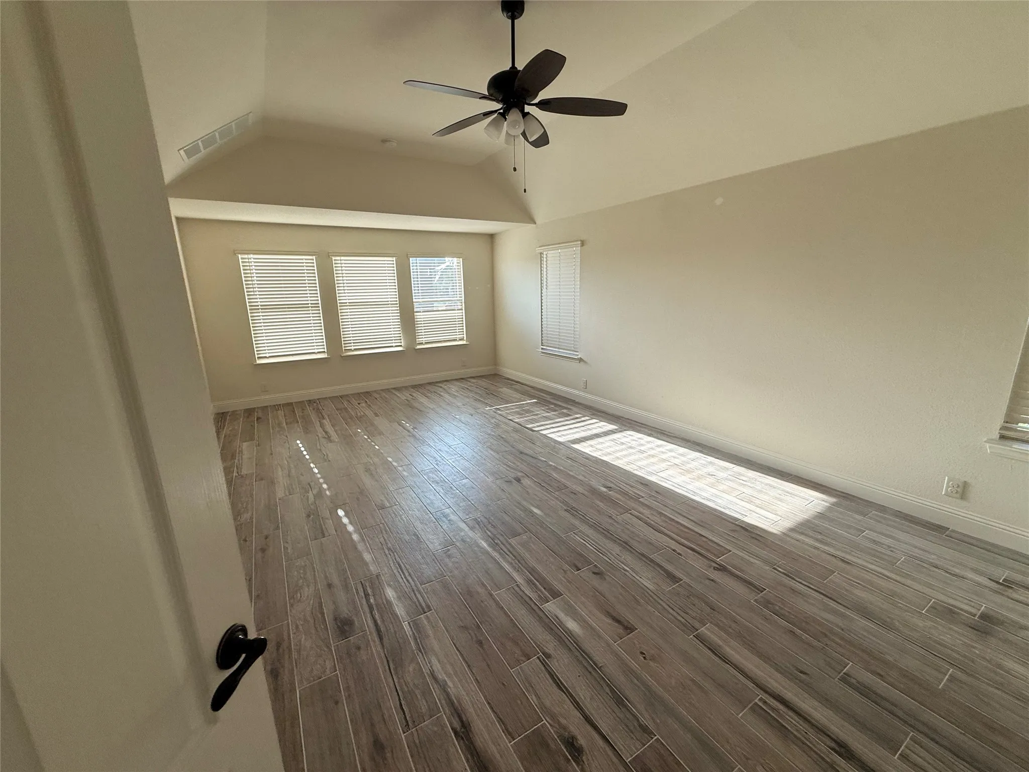 Single Family Residence For Sale in Kaufman County , 1079 Canterbury Lane, Forney, Texas 75126, 5 Bedroom, 3 Bathroom, 2 Garage spaces, 3,255 Sqft, built in 2020, mls#21371615, Real Estate Agent in Forney, Homes For Sale in Kaufman county, Homes For Sale in Forney, Realtor in Forney Texas, Real Estate Brokerage Independent Realty Texas, Luminita Cordes Realtor