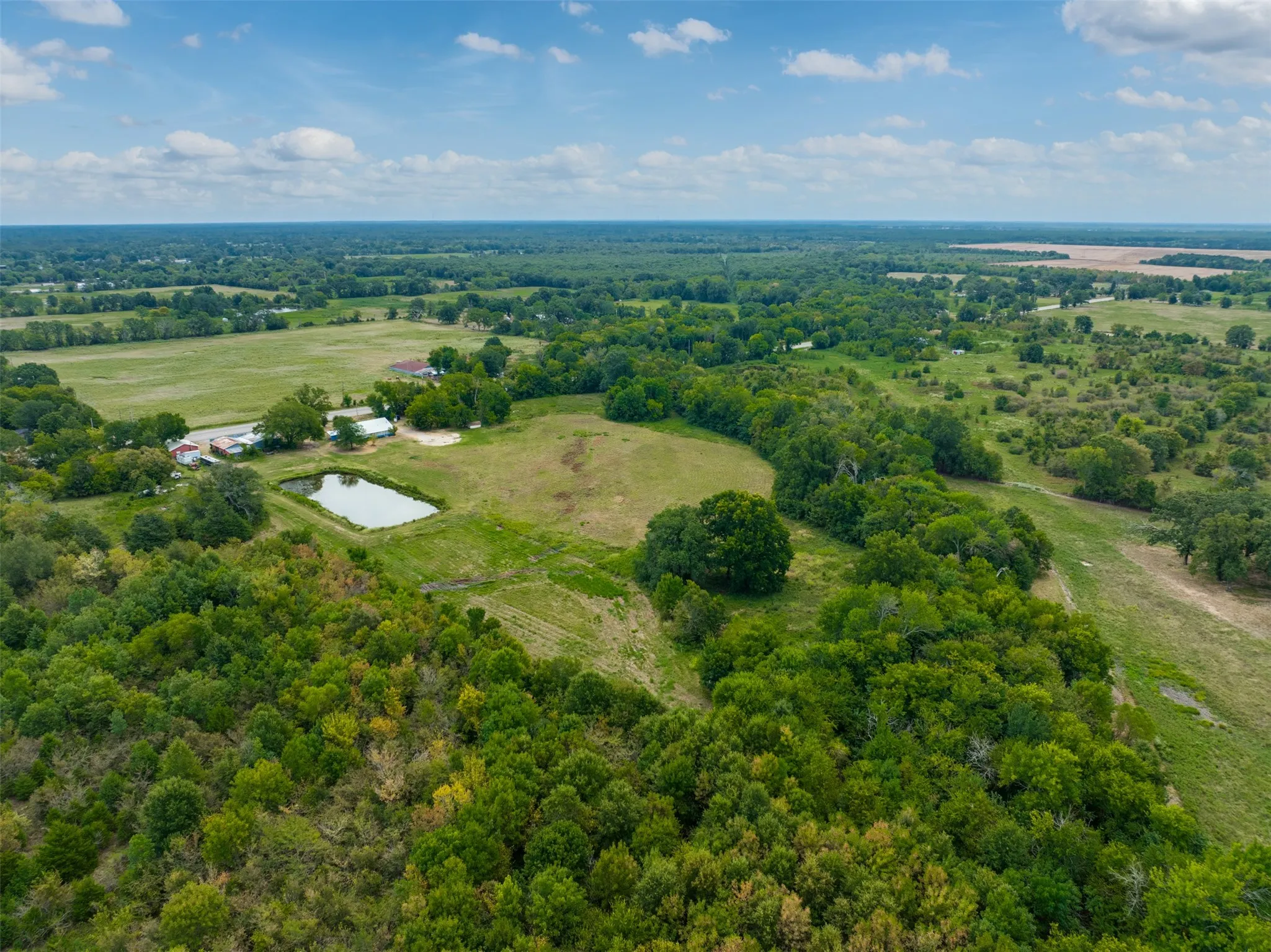 Single Family Residence For Sale in Red River (TX) County , 14496 Texas Highway 37 S, Bogata, Texas 75417, 3 Bedroom, 2 Bathroom, Garage spaces, 2,064 Sqft, built in 1995, mls#21371643, Real Estate Agent in Bogata, Homes For Sale in Red River (TX) county, Homes For Sale in Bogata, Realtor in Bogata Texas, Real Estate Brokerage Independent Realty Texas, Luminita Cordes Realtor