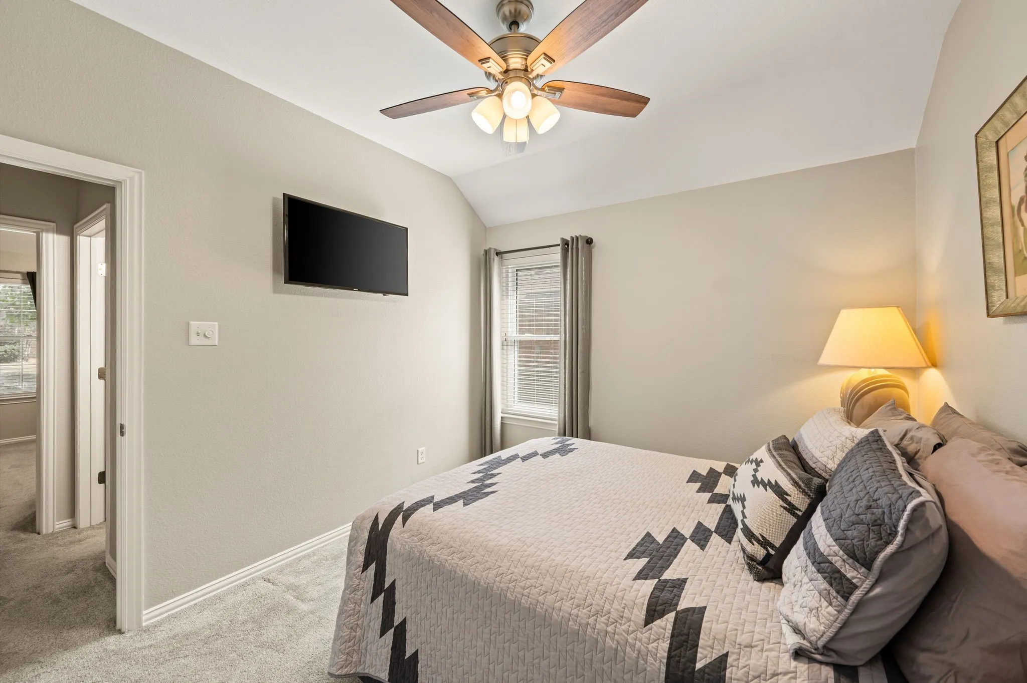 Single Family Residence For Sale in Tarrant County , 829 Sequoia Way, Saginaw, Texas 76131, 3 Bedroom, 2 Bathroom, 3 Garage spaces, 1,604 Sqft, built in 2005, mls#21368991, Real Estate Agent in Saginaw, Homes For Sale in Tarrant county, Homes For Sale in Saginaw, Realtor in Saginaw Texas, Real Estate Brokerage Independent Realty Texas, Luminita Cordes Realtor