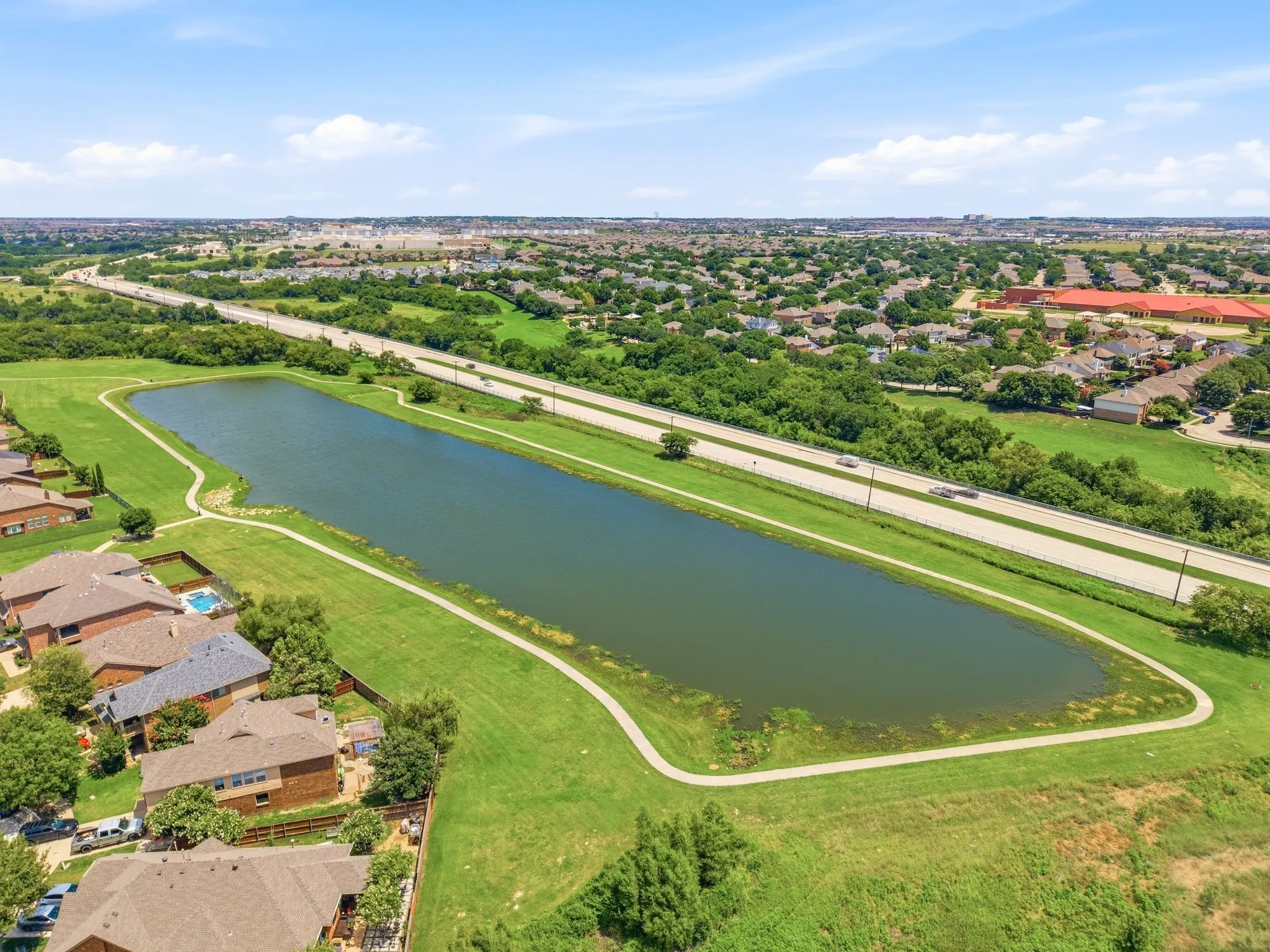 Single Family Residence For Sale in Tarrant County , 829 Sequoia Way, Saginaw, Texas 76131, 3 Bedroom, 2 Bathroom, 3 Garage spaces, 1,604 Sqft, built in 2005, mls#21368991, Real Estate Agent in Saginaw, Homes For Sale in Tarrant county, Homes For Sale in Saginaw, Realtor in Saginaw Texas, Real Estate Brokerage Independent Realty Texas, Luminita Cordes Realtor