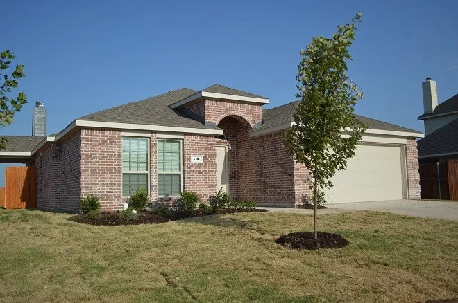 Single Family Residence For Rent in Collin County , 791 Stefhanie Drive, Celina, Texas 75009, 3 Bedroom, 2 Bathroom, 2 Garage spaces, 1,655 Sqft, built in 2015, mls#21371660, Real Estate Agent in Celina, Homes For Rent in Collin county, Homes For Rent in Celina, Realtor in Celina Texas, Real Estate Brokerage Independent Realty Texas, Luminita Cordes Realtor