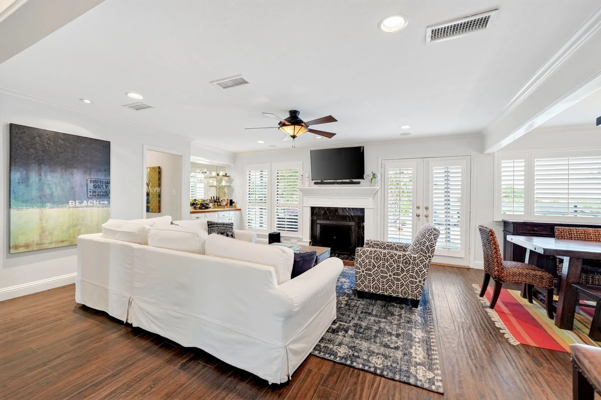Single Family Residence For Sale in Rockwall County , 9 Pintail Point, Heath, Texas 75032, 3 Bedroom, 2 Bathroom, 2 Garage spaces, 2,559 Sqft, built in 1978, mls#21370550, Real Estate Agent in Heath, Homes For Sale in Rockwall county, Homes For Sale in Heath, Realtor in Heath Texas, Real Estate Brokerage Independent Realty Texas, Luminita Cordes Realtor