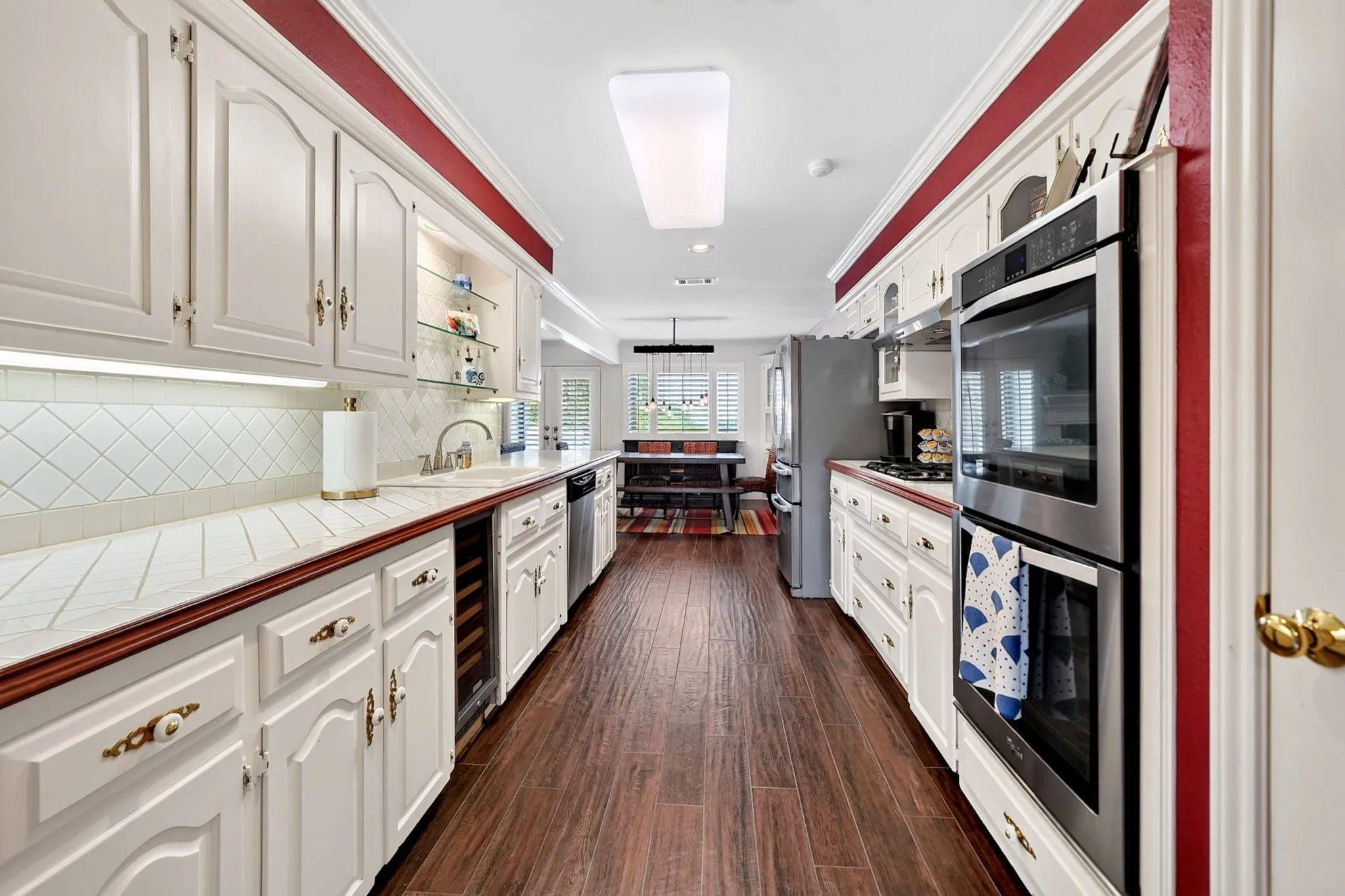 Single Family Residence For Sale in Rockwall County , 9 Pintail Point, Heath, Texas 75032, 3 Bedroom, 2 Bathroom, 2 Garage spaces, 2,559 Sqft, built in 1978, mls#21370550, Real Estate Agent in Heath, Homes For Sale in Rockwall county, Homes For Sale in Heath, Realtor in Heath Texas, Real Estate Brokerage Independent Realty Texas, Luminita Cordes Realtor