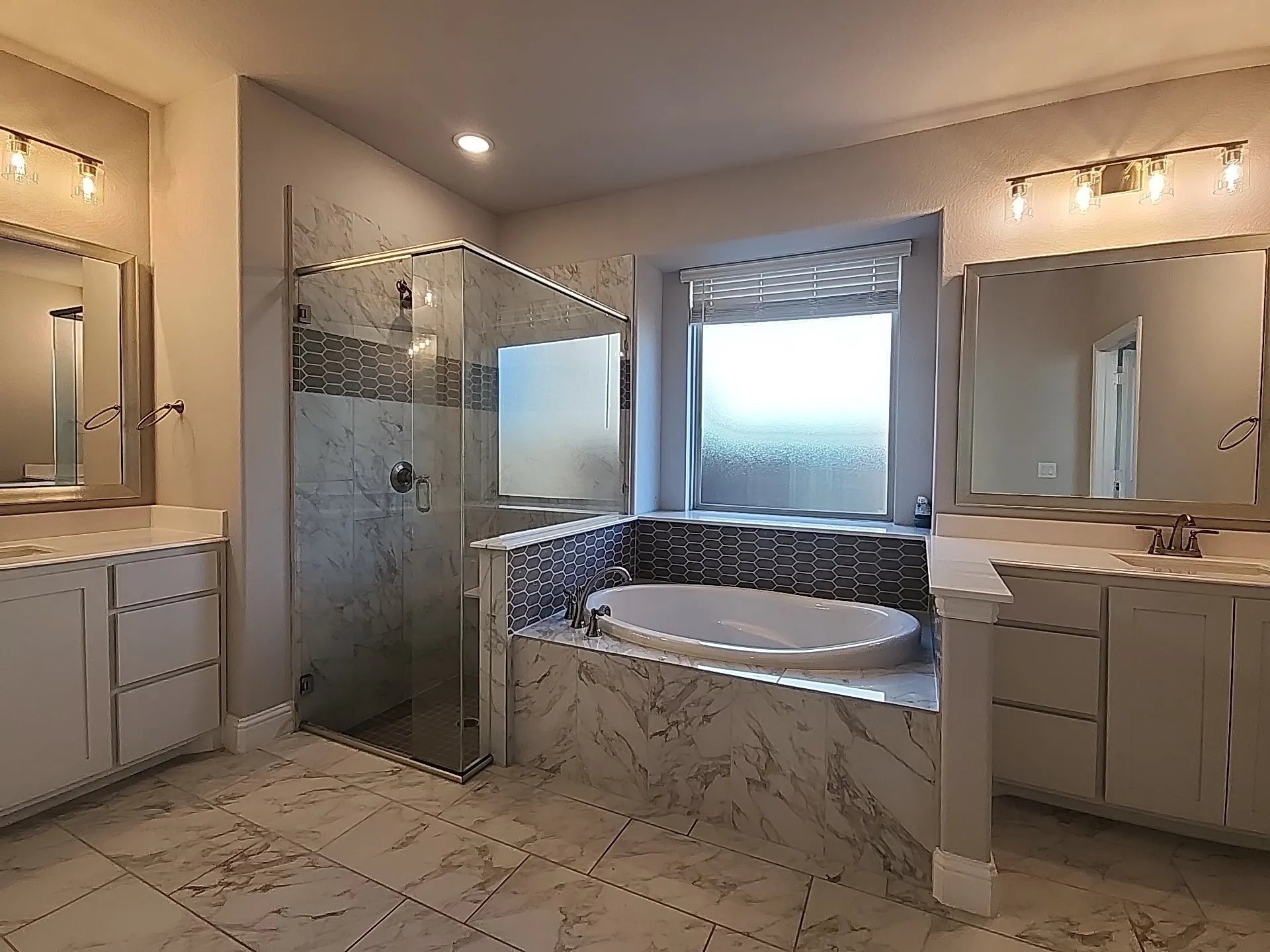 Single Family Residence For Sale in Denton County , 900 Superbloom Avenue, Justin, Texas 76247, 4 Bedroom, 4 Bathroom, 2 Garage spaces, 3,429 Sqft, built in 2023, mls#21371652, Real Estate Agent in Justin, Homes For Sale in Denton county, Homes For Sale in Justin, Realtor in Justin Texas, Real Estate Brokerage Independent Realty Texas, Luminita Cordes Realtor