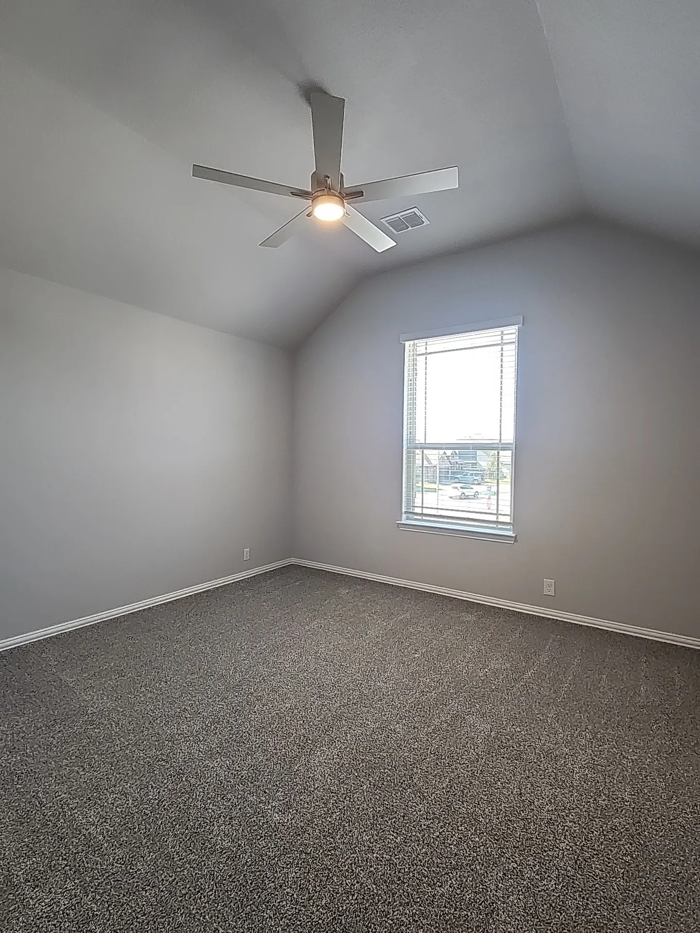 Single Family Residence For Sale in Denton County , 900 Superbloom Avenue, Justin, Texas 76247, 4 Bedroom, 4 Bathroom, 2 Garage spaces, 3,429 Sqft, built in 2023, mls#21371652, Real Estate Agent in Justin, Homes For Sale in Denton county, Homes For Sale in Justin, Realtor in Justin Texas, Real Estate Brokerage Independent Realty Texas, Luminita Cordes Realtor