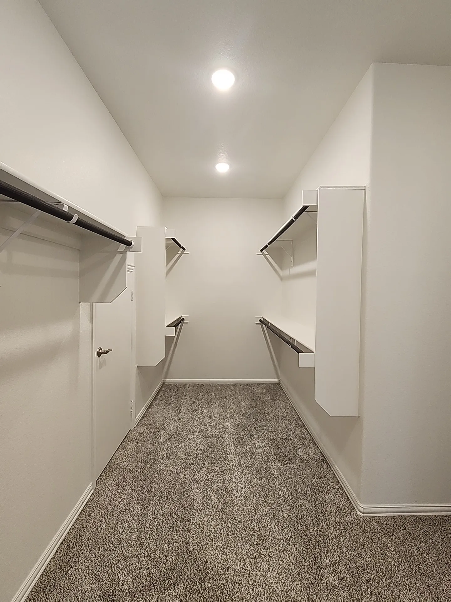 Single Family Residence For Sale in Denton County , 900 Superbloom Avenue, Justin, Texas 76247, 4 Bedroom, 4 Bathroom, 2 Garage spaces, 3,429 Sqft, built in 2023, mls#21371652, Real Estate Agent in Justin, Homes For Sale in Denton county, Homes For Sale in Justin, Realtor in Justin Texas, Real Estate Brokerage Independent Realty Texas, Luminita Cordes Realtor