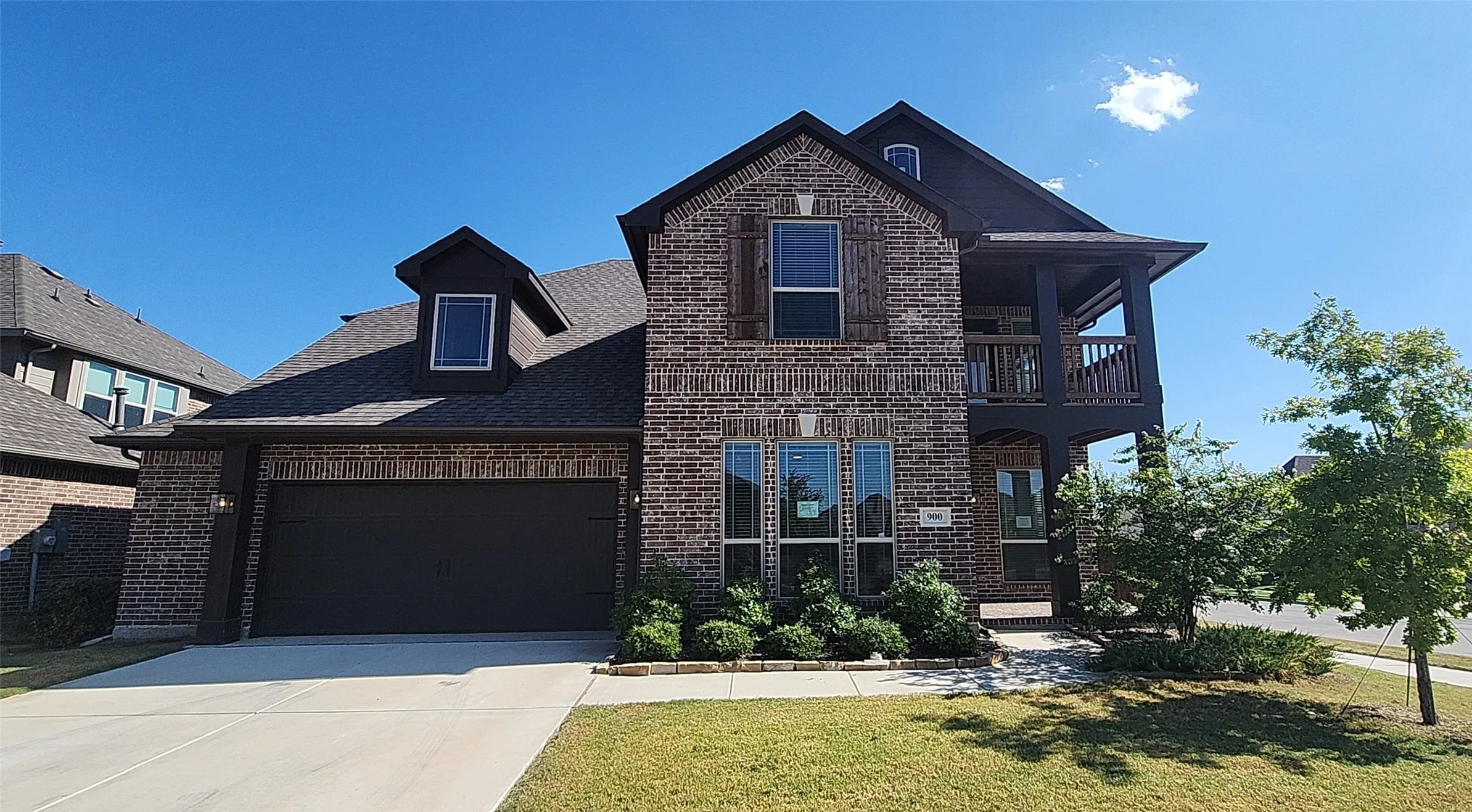 Single Family Residence For Sale in Denton County , 900 Superbloom Avenue, Justin, Texas 76247, 4 Bedroom, 4 Bathroom, 2 Garage spaces, 3,429 Sqft, built in 2023, mls#21371652, Real Estate Agent in Justin, Homes For Sale in Denton county, Homes For Sale in Justin, Realtor in Justin Texas, Real Estate Brokerage Independent Realty Texas, Luminita Cordes Realtor