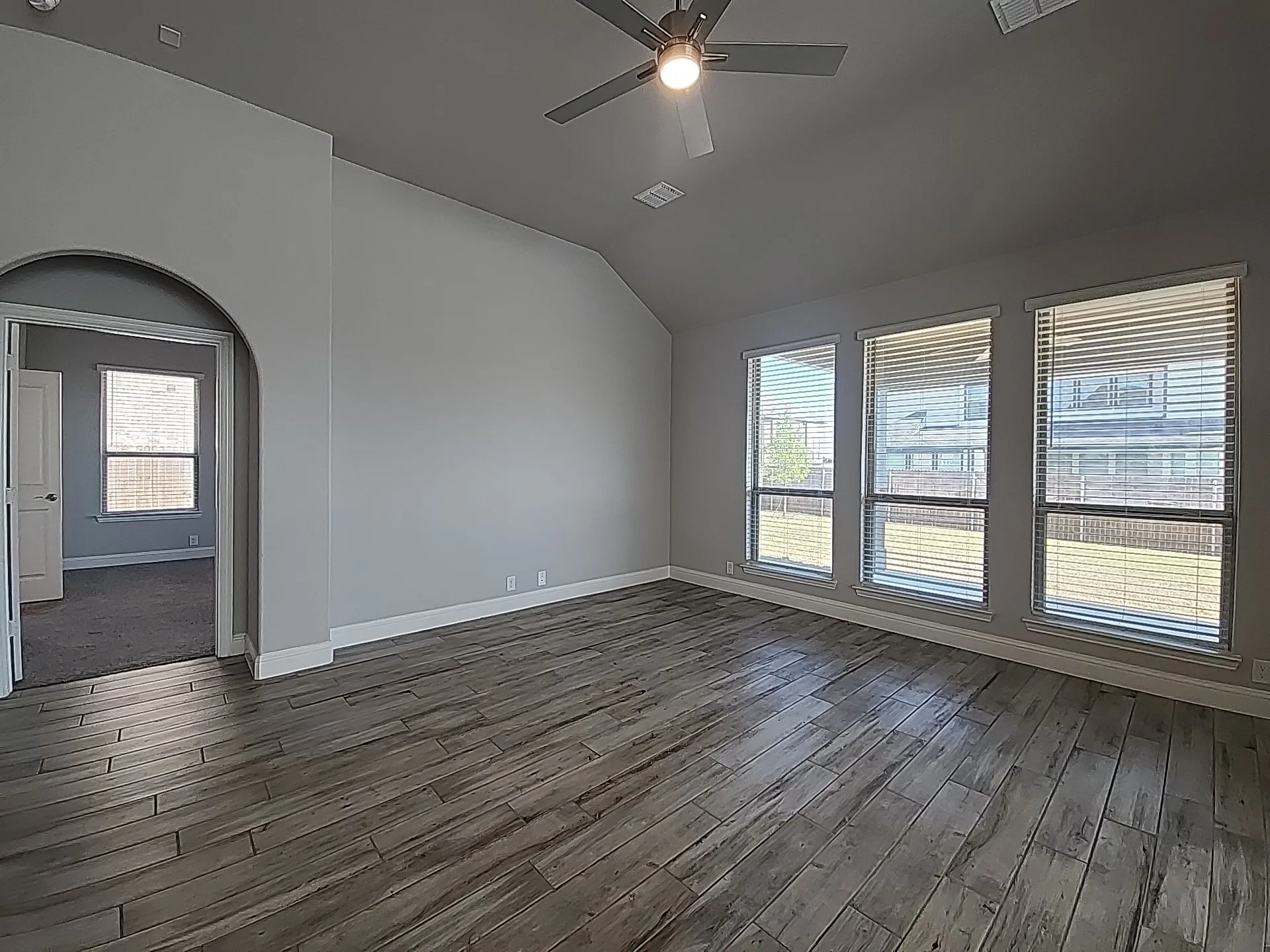 Single Family Residence For Sale in Denton County , 900 Superbloom Avenue, Justin, Texas 76247, 4 Bedroom, 4 Bathroom, 2 Garage spaces, 3,429 Sqft, built in 2023, mls#21371652, Real Estate Agent in Justin, Homes For Sale in Denton county, Homes For Sale in Justin, Realtor in Justin Texas, Real Estate Brokerage Independent Realty Texas, Luminita Cordes Realtor