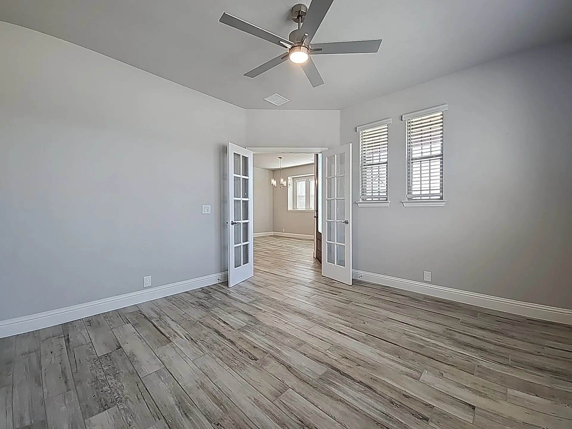 Single Family Residence For Sale in Denton County , 900 Superbloom Avenue, Justin, Texas 76247, 4 Bedroom, 4 Bathroom, 2 Garage spaces, 3,429 Sqft, built in 2023, mls#21371652, Real Estate Agent in Justin, Homes For Sale in Denton county, Homes For Sale in Justin, Realtor in Justin Texas, Real Estate Brokerage Independent Realty Texas, Luminita Cordes Realtor
