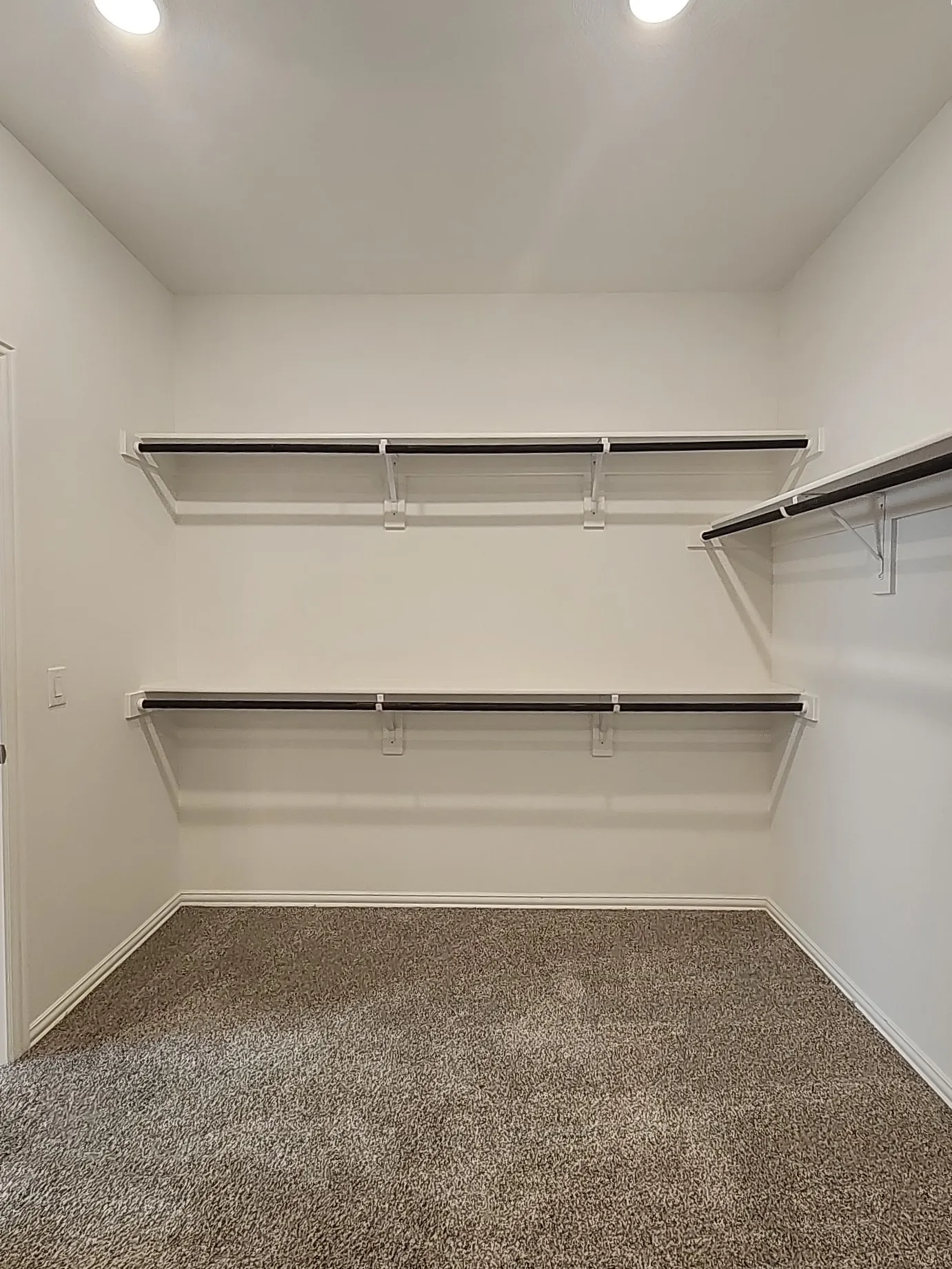 Single Family Residence For Sale in Denton County , 900 Superbloom Avenue, Justin, Texas 76247, 4 Bedroom, 4 Bathroom, 2 Garage spaces, 3,429 Sqft, built in 2023, mls#21371652, Real Estate Agent in Justin, Homes For Sale in Denton county, Homes For Sale in Justin, Realtor in Justin Texas, Real Estate Brokerage Independent Realty Texas, Luminita Cordes Realtor