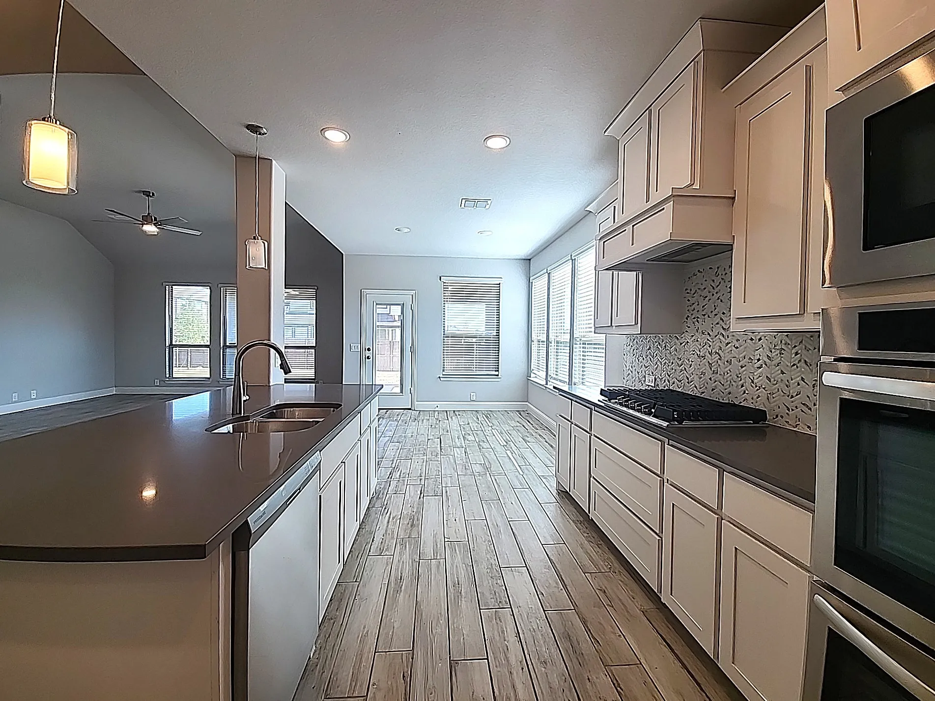 Single Family Residence For Sale in Denton County , 900 Superbloom Avenue, Justin, Texas 76247, 4 Bedroom, 4 Bathroom, 2 Garage spaces, 3,429 Sqft, built in 2023, mls#21371652, Real Estate Agent in Justin, Homes For Sale in Denton county, Homes For Sale in Justin, Realtor in Justin Texas, Real Estate Brokerage Independent Realty Texas, Luminita Cordes Realtor