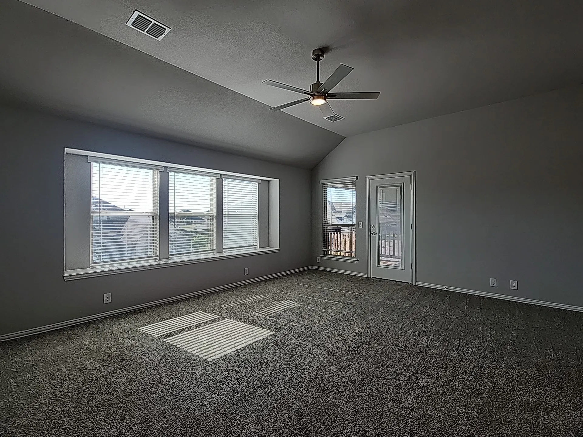 Single Family Residence For Sale in Denton County , 900 Superbloom Avenue, Justin, Texas 76247, 4 Bedroom, 4 Bathroom, 2 Garage spaces, 3,429 Sqft, built in 2023, mls#21371652, Real Estate Agent in Justin, Homes For Sale in Denton county, Homes For Sale in Justin, Realtor in Justin Texas, Real Estate Brokerage Independent Realty Texas, Luminita Cordes Realtor