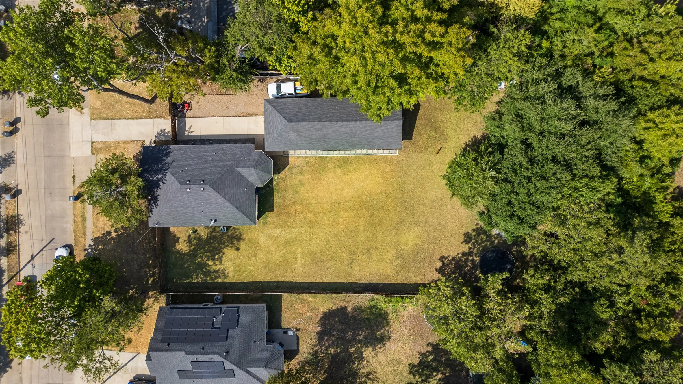 Single Family Residence For Rent in Dallas County , 2433 56th Street, Dallas, Texas 75241, 4 Bedroom, 2 Bathroom, 2 Garage spaces, 1,505 Sqft, built in 2018, mls#21369231, Real Estate Agent in Dallas, Homes For Rent in Dallas county, Homes For Rent in Dallas, Realtor in Dallas Texas, Real Estate Brokerage Independent Realty Texas, Luminita Cordes Realtor