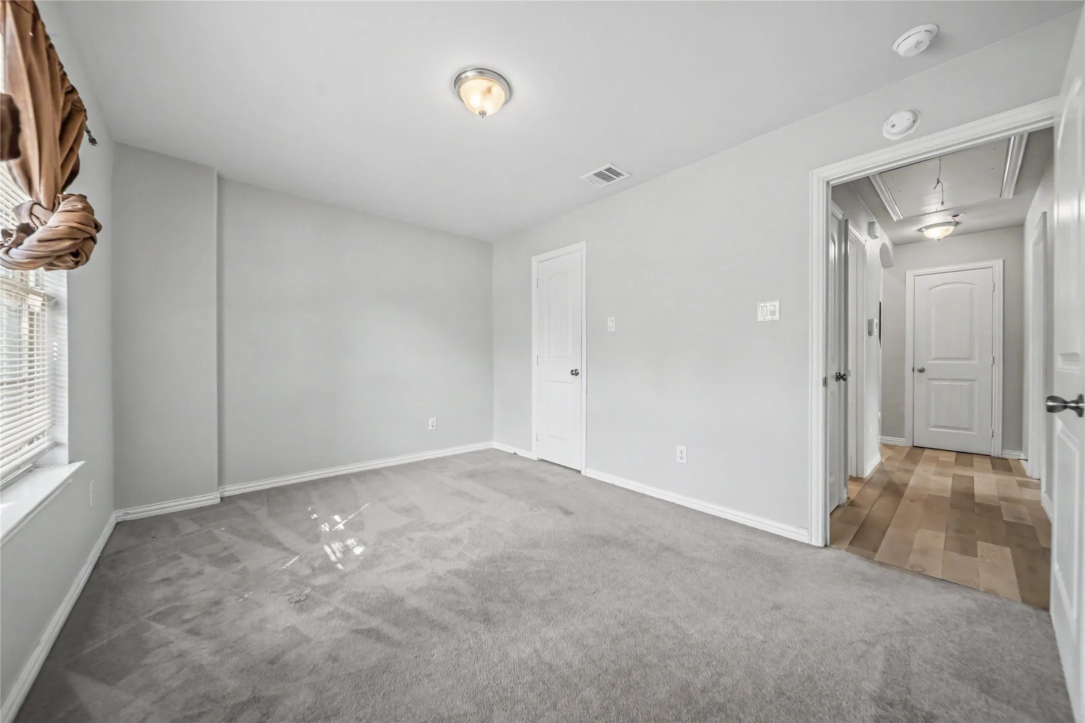 Single Family Residence For Rent in Dallas County , 2433 56th Street, Dallas, Texas 75241, 4 Bedroom, 2 Bathroom, 2 Garage spaces, 1,505 Sqft, built in 2018, mls#21369231, Real Estate Agent in Dallas, Homes For Rent in Dallas county, Homes For Rent in Dallas, Realtor in Dallas Texas, Real Estate Brokerage Independent Realty Texas, Luminita Cordes Realtor