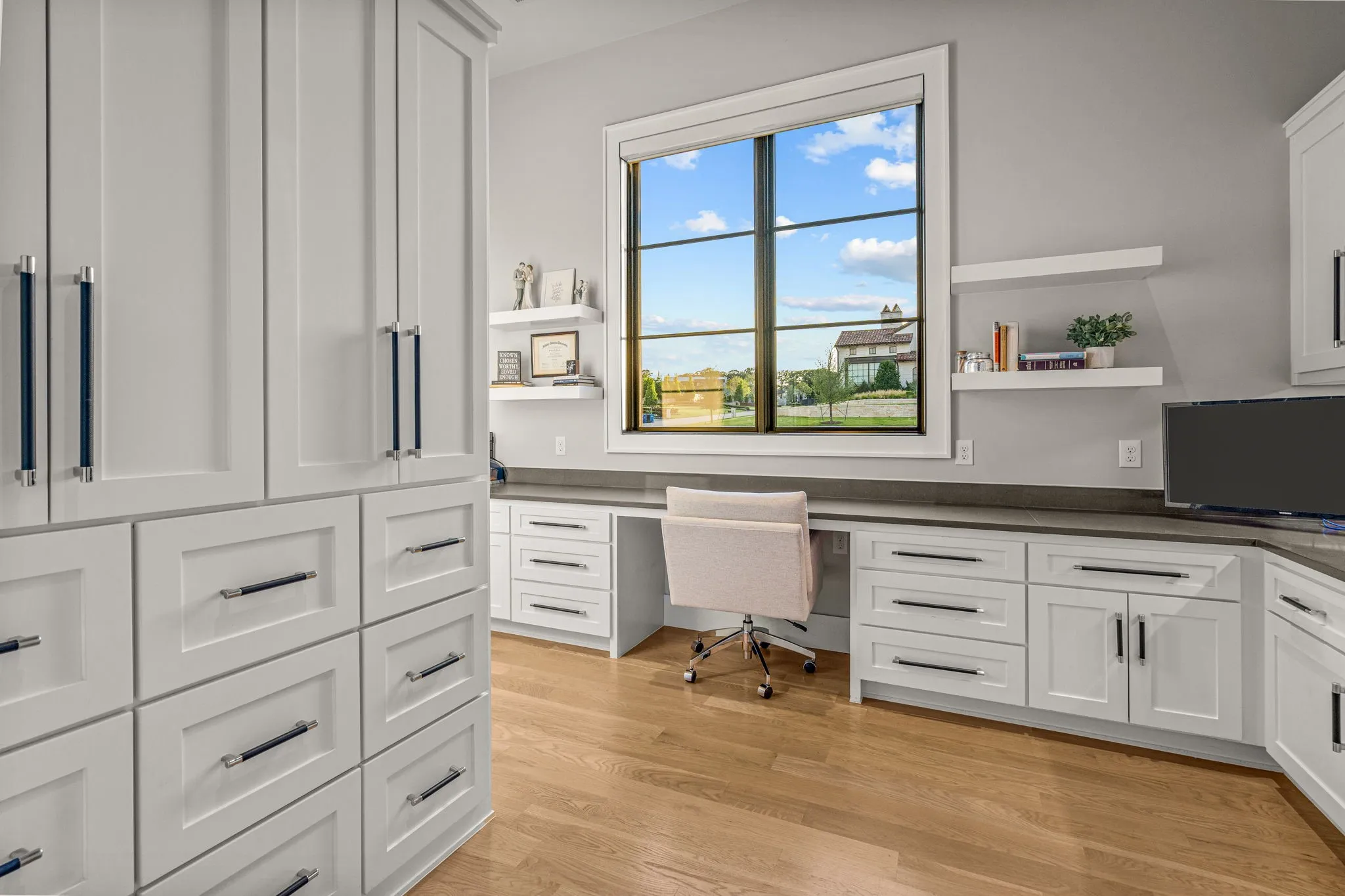 Single Family Residence For Sale in Tarrant County , 1702 Cypress Way, Westlake, Texas 76262, 6 Bedroom, 8 Bathroom, 6 Garage spaces, 9,622 Sqft, built in 2022, mls#21369821, Real Estate Agent in Westlake, Homes For Sale in Tarrant county, Homes For Sale in Westlake, Realtor in Westlake Texas, Real Estate Brokerage Independent Realty Texas, Luminita Cordes Realtor