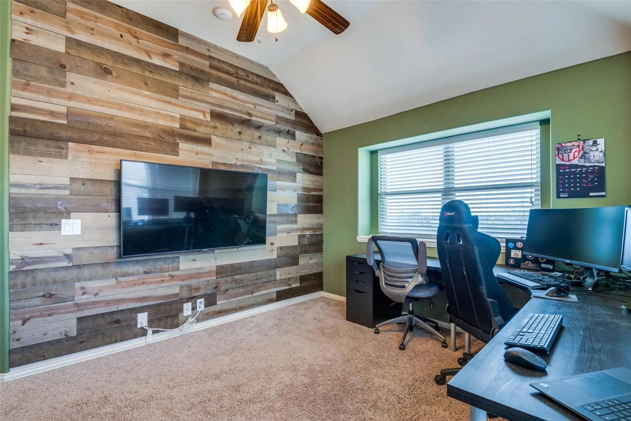 Single Family Residence For Sale in Denton County , 9312 Wellington Drive, Little Elm, Texas 75068, 4 Bedroom, 3 Bathroom, 2 Garage spaces, 2,461 Sqft, built in 2015, mls#21367827, Real Estate Agent in Little Elm, Homes For Sale in Denton county, Homes For Sale in Little Elm, Realtor in Little Elm Texas, Real Estate Brokerage Independent Realty Texas, Luminita Cordes Realtor