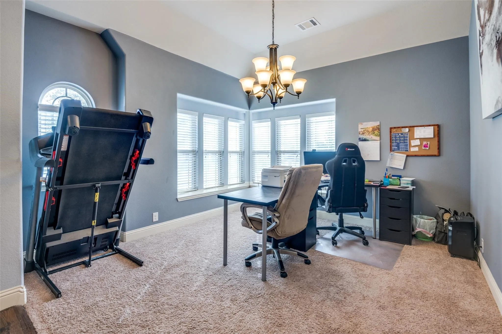 Single Family Residence For Sale in Denton County , 9312 Wellington Drive, Little Elm, Texas 75068, 4 Bedroom, 3 Bathroom, 2 Garage spaces, 2,461 Sqft, built in 2015, mls#21367827, Real Estate Agent in Little Elm, Homes For Sale in Denton county, Homes For Sale in Little Elm, Realtor in Little Elm Texas, Real Estate Brokerage Independent Realty Texas, Luminita Cordes Realtor