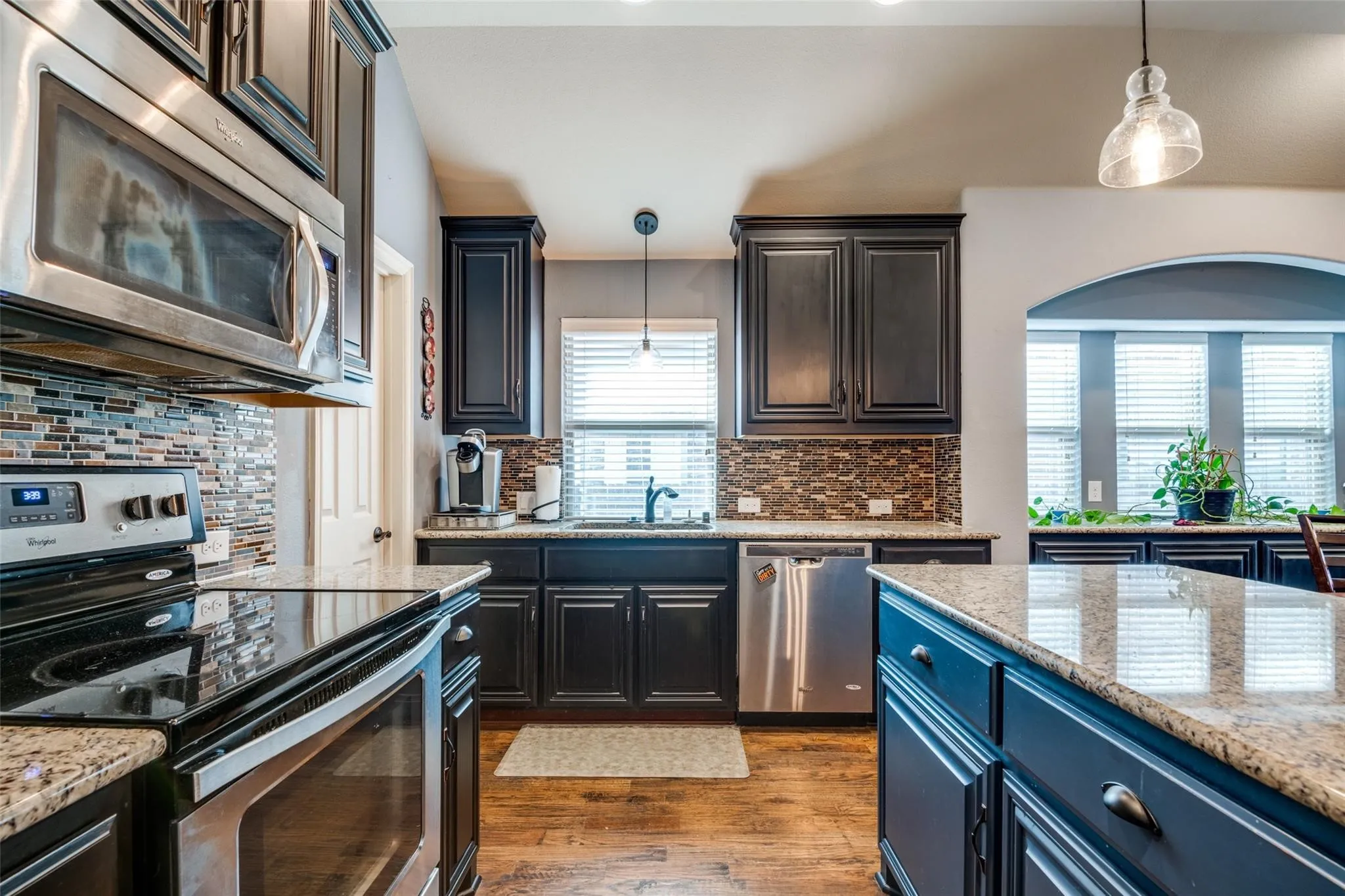 Single Family Residence For Sale in Denton County , 9312 Wellington Drive, Little Elm, Texas 75068, 4 Bedroom, 3 Bathroom, 2 Garage spaces, 2,461 Sqft, built in 2015, mls#21367827, Real Estate Agent in Little Elm, Homes For Sale in Denton county, Homes For Sale in Little Elm, Realtor in Little Elm Texas, Real Estate Brokerage Independent Realty Texas, Luminita Cordes Realtor