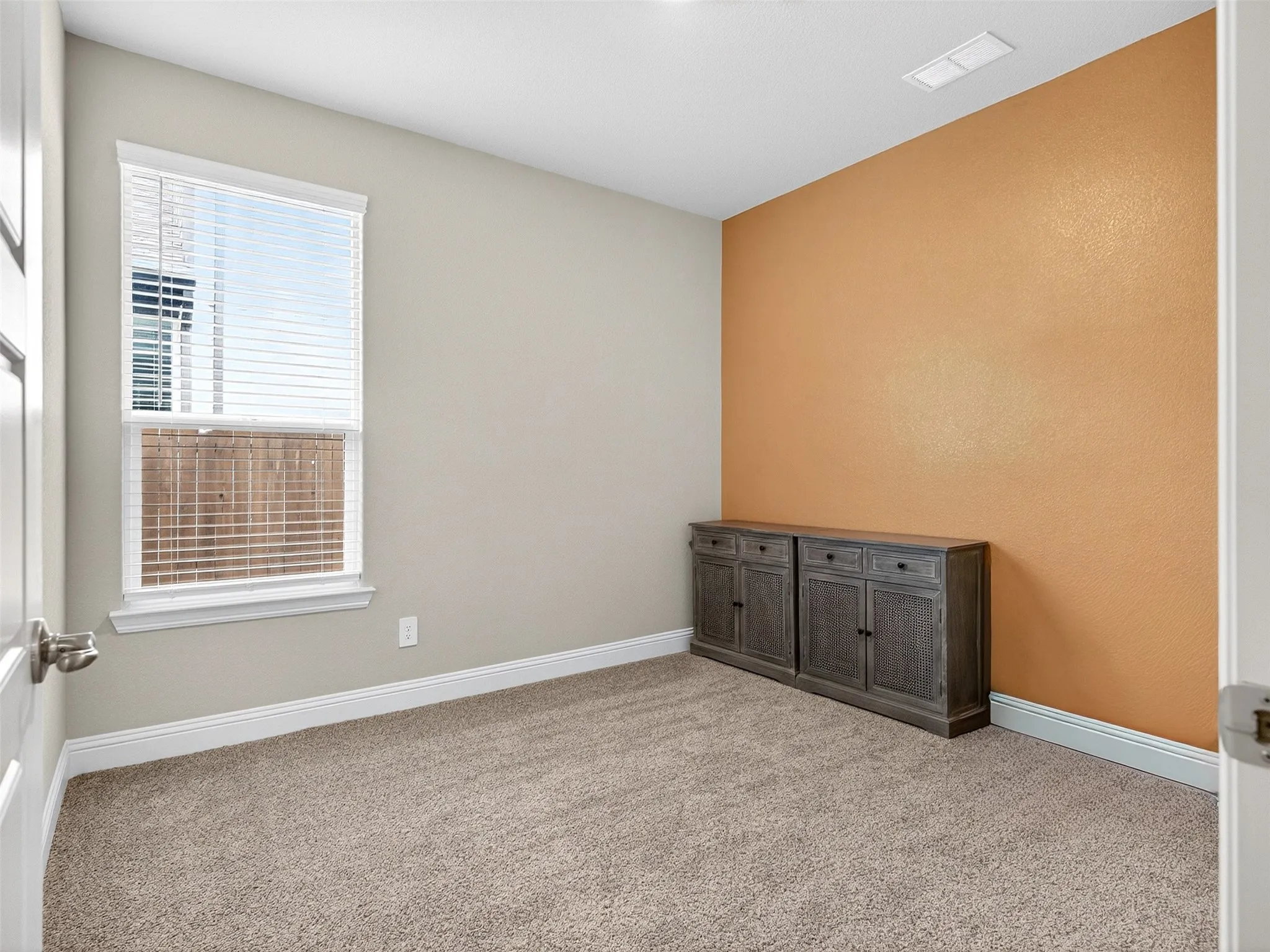 Single Family Residence For Rent in Denton County , 2504 Wren Lane, Denton, Texas 76205, 4 Bedroom, 3 Bathroom, 2 Garage spaces, 2,104 Sqft, built in 2024, mls#21371685, Real Estate Agent in Denton, Homes For Rent in Denton county, Homes For Rent in Denton, Realtor in Denton Texas, Real Estate Brokerage Independent Realty Texas, Luminita Cordes Realtor