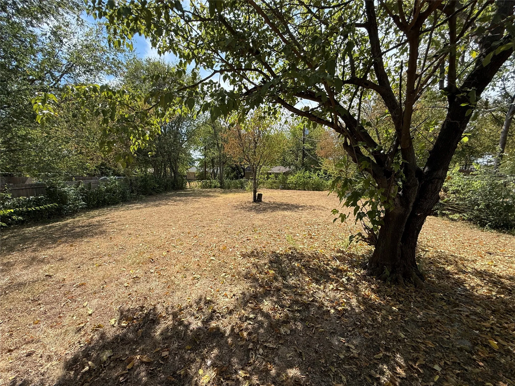 Single Family Residence For Sale in Dallas County , 7935 Larchridge Drive, Dallas, Texas 75232, 3 Bedroom, 1 Bathroom, Garage spaces, 1,274 Sqft, built in 1960, mls#21368202, Real Estate Agent in Dallas, Homes For Sale in Dallas county, Homes For Sale in Dallas, Realtor in Dallas Texas, Real Estate Brokerage Independent Realty Texas, Luminita Cordes Realtor