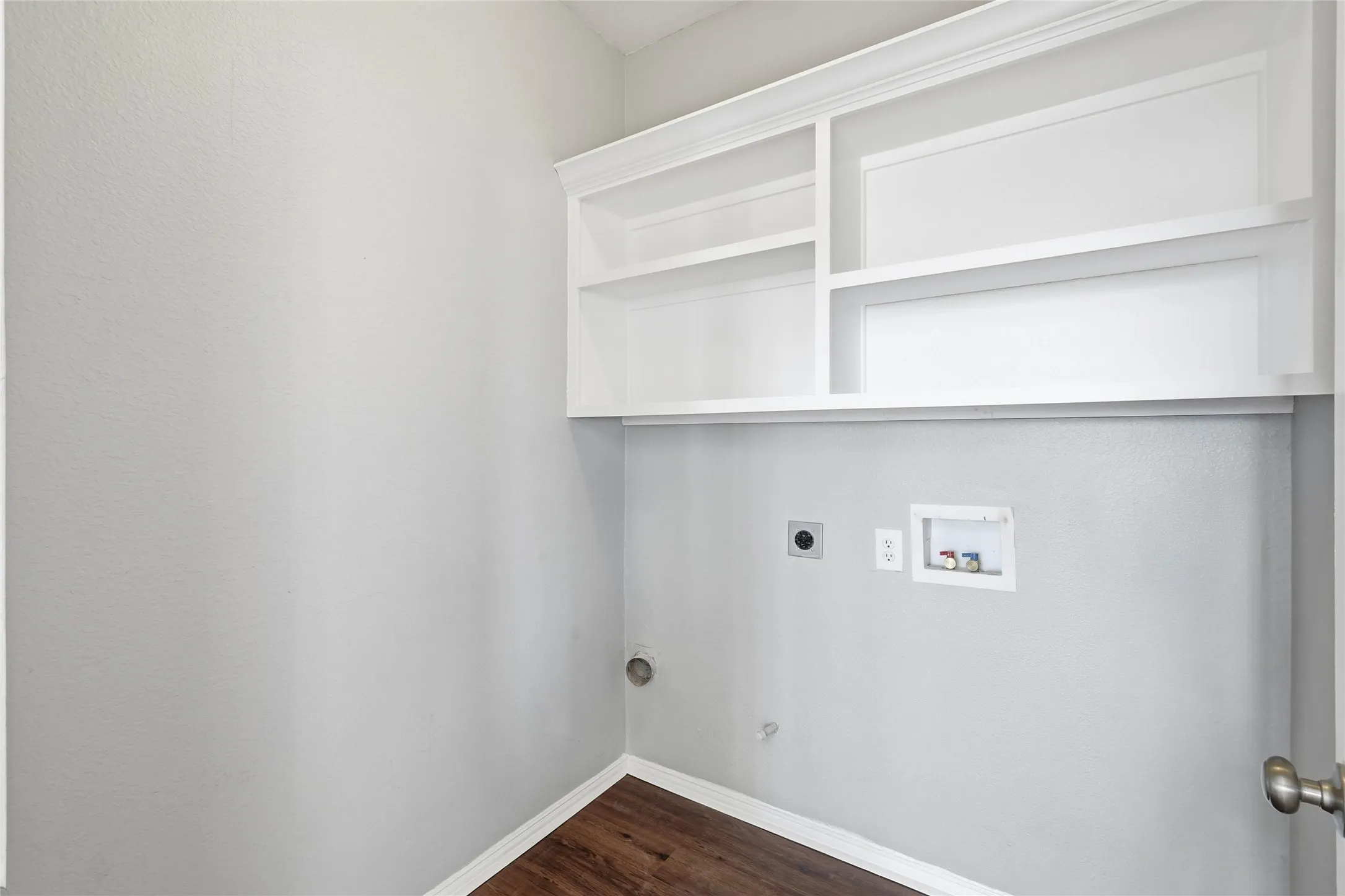 Single Family Residence For Sale in Denton County , 2211 Knob Hill Drive, Corinth, Texas 76210, 3 Bedroom, 2 Bathroom, 2 Garage spaces, 2,207 Sqft, built in 1997, mls#21371691, Real Estate Agent in Corinth, Homes For Sale in Denton county, Homes For Sale in Corinth, Realtor in Corinth Texas, Real Estate Brokerage Independent Realty Texas, Luminita Cordes Realtor