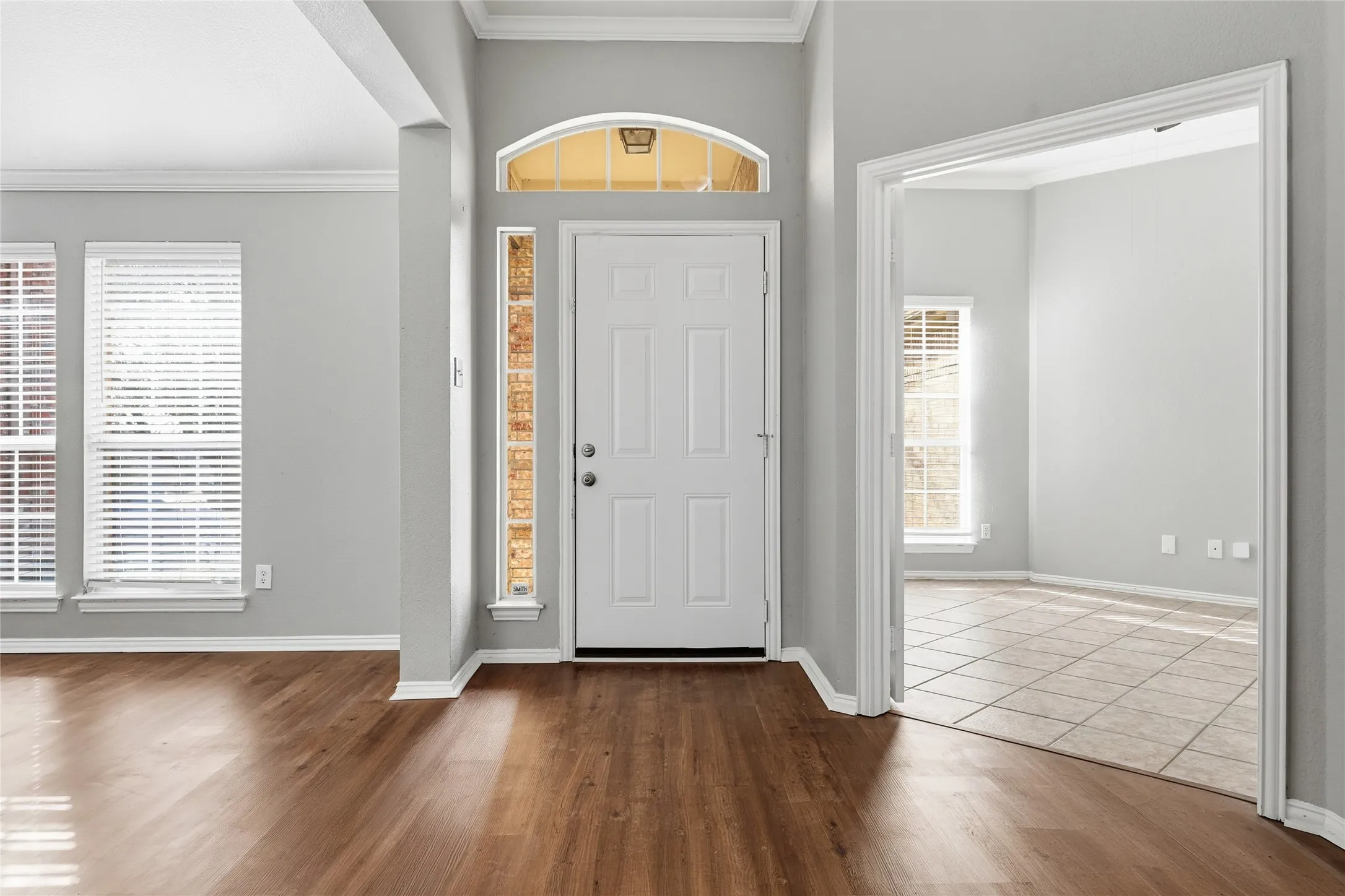 Single Family Residence For Sale in Denton County , 2211 Knob Hill Drive, Corinth, Texas 76210, 3 Bedroom, 2 Bathroom, 2 Garage spaces, 2,207 Sqft, built in 1997, mls#21371691, Real Estate Agent in Corinth, Homes For Sale in Denton county, Homes For Sale in Corinth, Realtor in Corinth Texas, Real Estate Brokerage Independent Realty Texas, Luminita Cordes Realtor