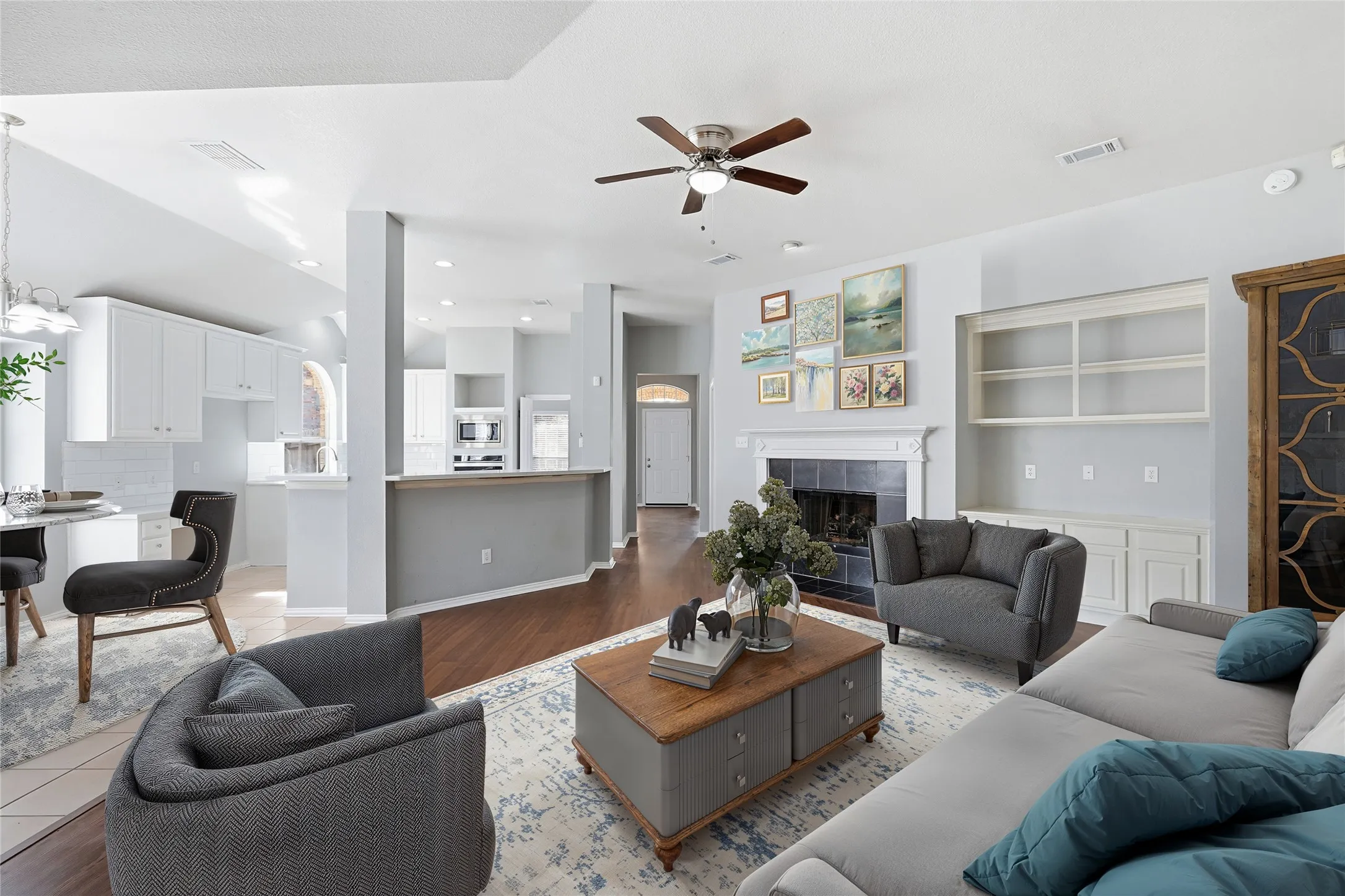 Single Family Residence For Sale in Denton County , 2211 Knob Hill Drive, Corinth, Texas 76210, 3 Bedroom, 2 Bathroom, 2 Garage spaces, 2,207 Sqft, built in 1997, mls#21371691, Real Estate Agent in Corinth, Homes For Sale in Denton county, Homes For Sale in Corinth, Realtor in Corinth Texas, Real Estate Brokerage Independent Realty Texas, Luminita Cordes Realtor