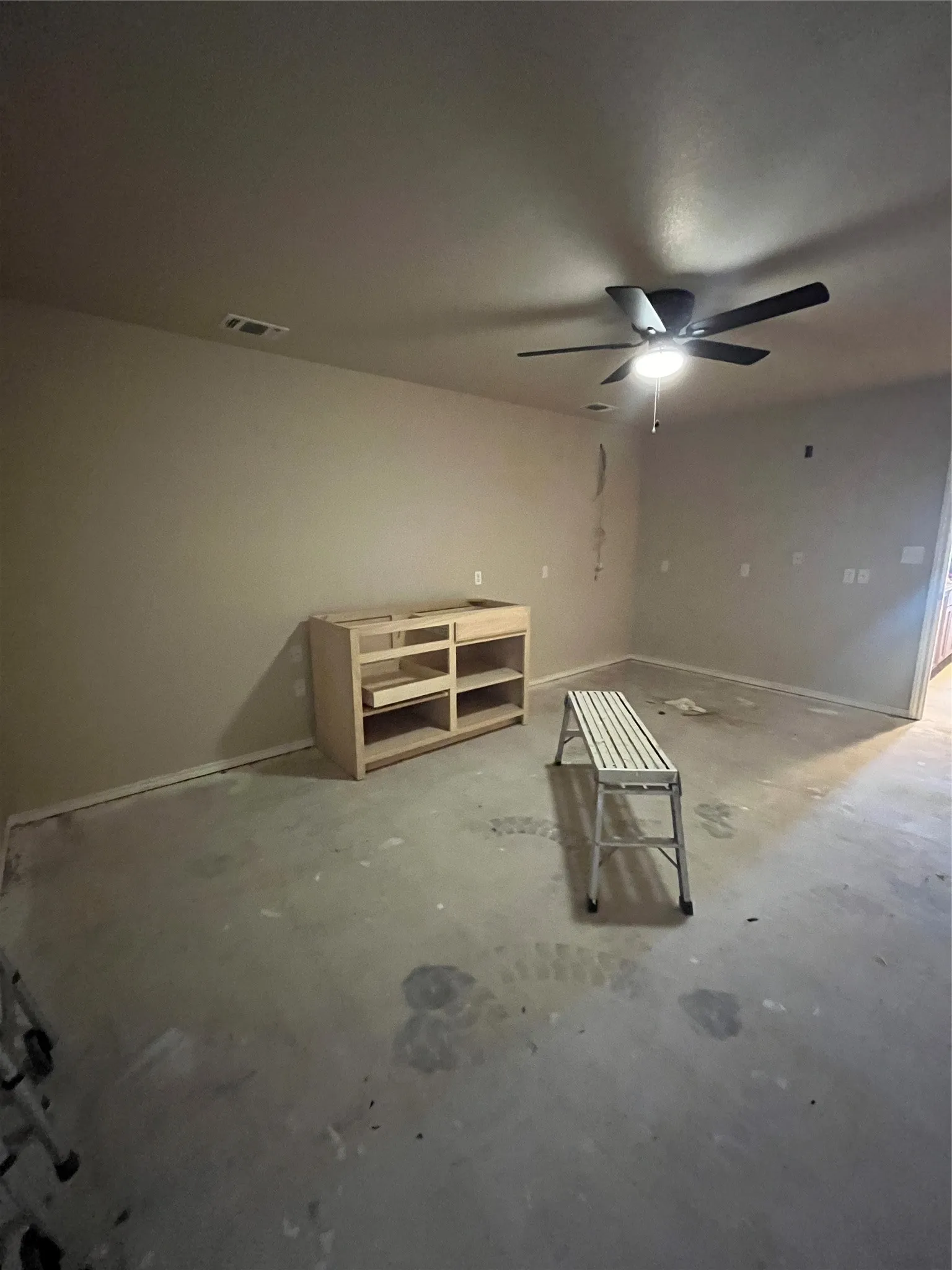 Business For Rent in Hood County , 4210 Rhea Rd., Granbury, Texas 76049, 0, 0, Garage spaces, 0 Sqft, built in 2014, mls#21371290, Real Estate Agent in Granbury, Homes For Rent in Hood county, Homes For Rent in Granbury, Realtor in Granbury Texas, Real Estate Brokerage Independent Realty Texas, Luminita Cordes Realtor