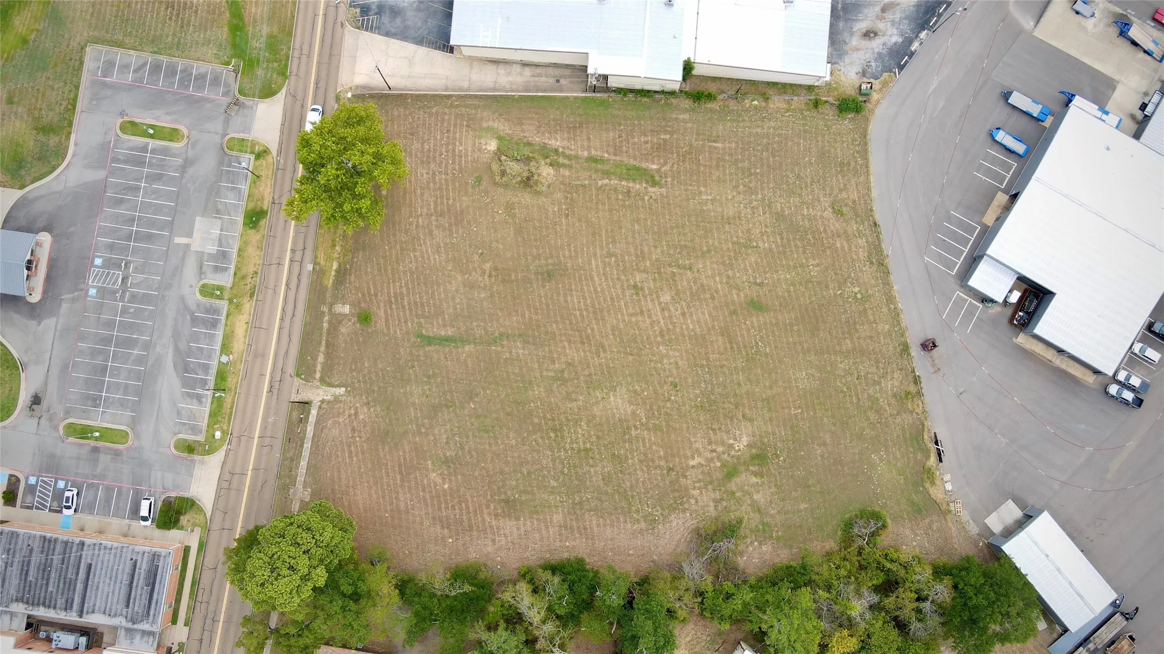 Unimproved Land For Sale in Camp County , 325 Jefferson Street, Pittsburg, Texas 75686, 0, 0, Garage spaces, 0 Sqft, built in 0, mls#21371683, Real Estate Agent in Pittsburg, Homes For Sale in Camp county, Homes For Sale in Pittsburg, Realtor in Pittsburg Texas, Real Estate Brokerage Independent Realty Texas, Luminita Cordes Realtor