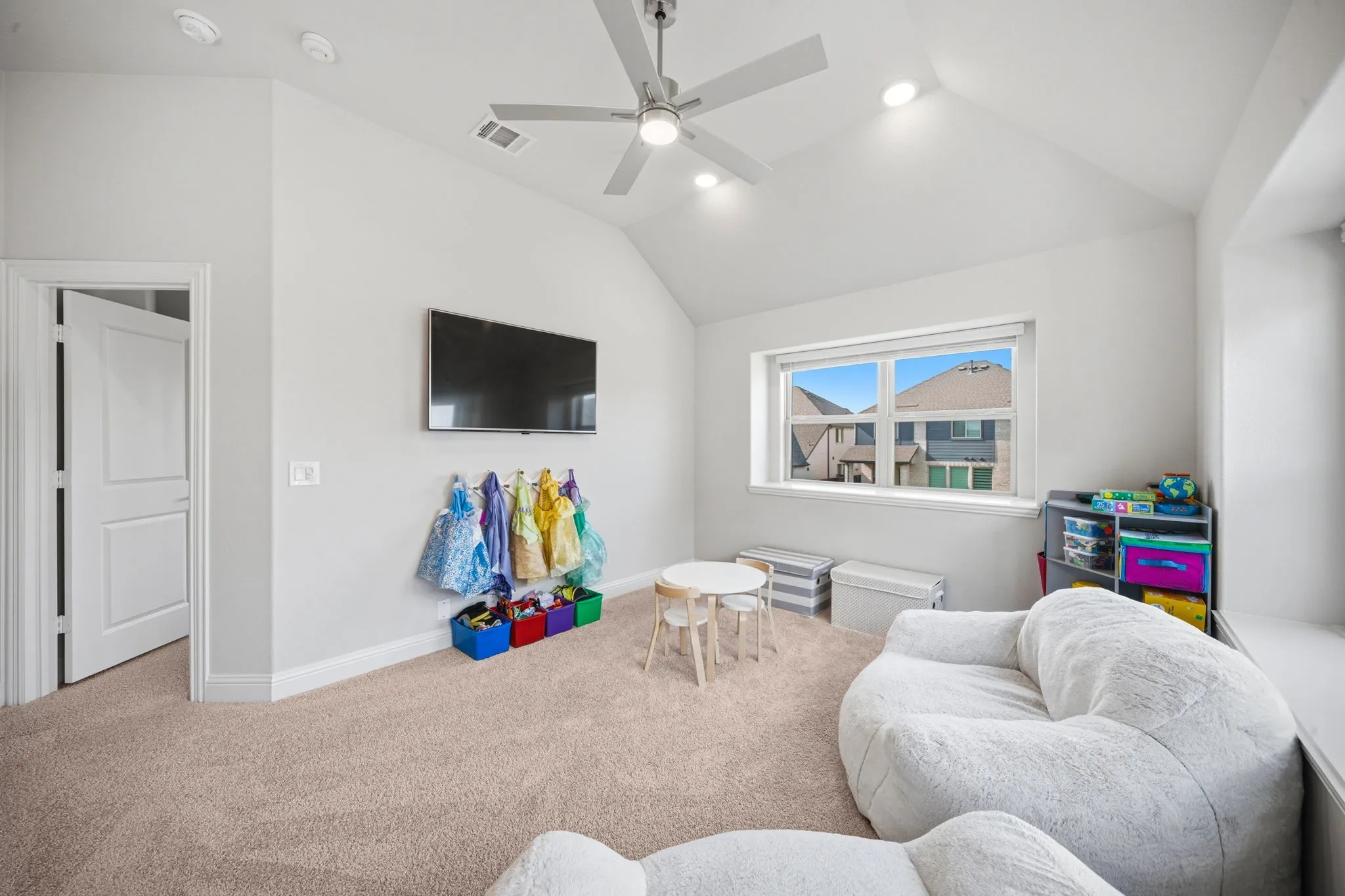 Single Family Residence For Sale in Denton County , 4170 Berylline Lane, Prosper, Texas 75078, 4 Bedroom, 3 Bathroom, 2 Garage spaces, 2,456 Sqft, built in 2023, mls#21368950, Real Estate Agent in Prosper, Homes For Sale in Denton county, Homes For Sale in Prosper, Realtor in Prosper Texas, Real Estate Brokerage Independent Realty Texas, Luminita Cordes Realtor