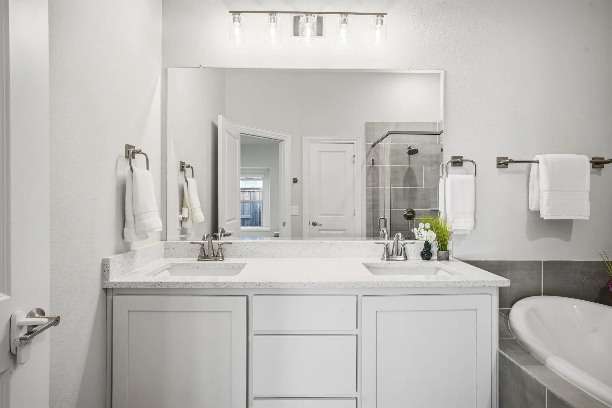Single Family Residence For Sale in Denton County , 4170 Berylline Lane, Prosper, Texas 75078, 4 Bedroom, 3 Bathroom, 2 Garage spaces, 2,456 Sqft, built in 2023, mls#21368950, Real Estate Agent in Prosper, Homes For Sale in Denton county, Homes For Sale in Prosper, Realtor in Prosper Texas, Real Estate Brokerage Independent Realty Texas, Luminita Cordes Realtor