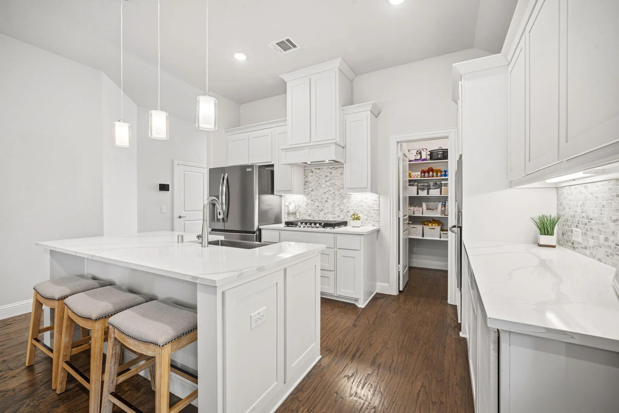 Single Family Residence For Sale in Denton County , 4170 Berylline Lane, Prosper, Texas 75078, 4 Bedroom, 3 Bathroom, 2 Garage spaces, 2,456 Sqft, built in 2023, mls#21368950, Real Estate Agent in Prosper, Homes For Sale in Denton county, Homes For Sale in Prosper, Realtor in Prosper Texas, Real Estate Brokerage Independent Realty Texas, Luminita Cordes Realtor