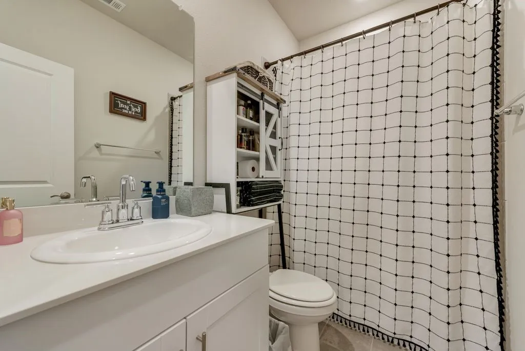 Single Family Residence For Sale in Collin County , 972 Tulip Trail, Lavon, Texas 75166, 4 Bedroom, 2 Bathroom, 2 Garage spaces, 1,978 Sqft, built in 2024, mls#21370641, Real Estate Agent in Lavon, Homes For Sale in Collin county, Homes For Sale in Lavon, Realtor in Lavon Texas, Real Estate Brokerage Independent Realty Texas, Luminita Cordes Realtor