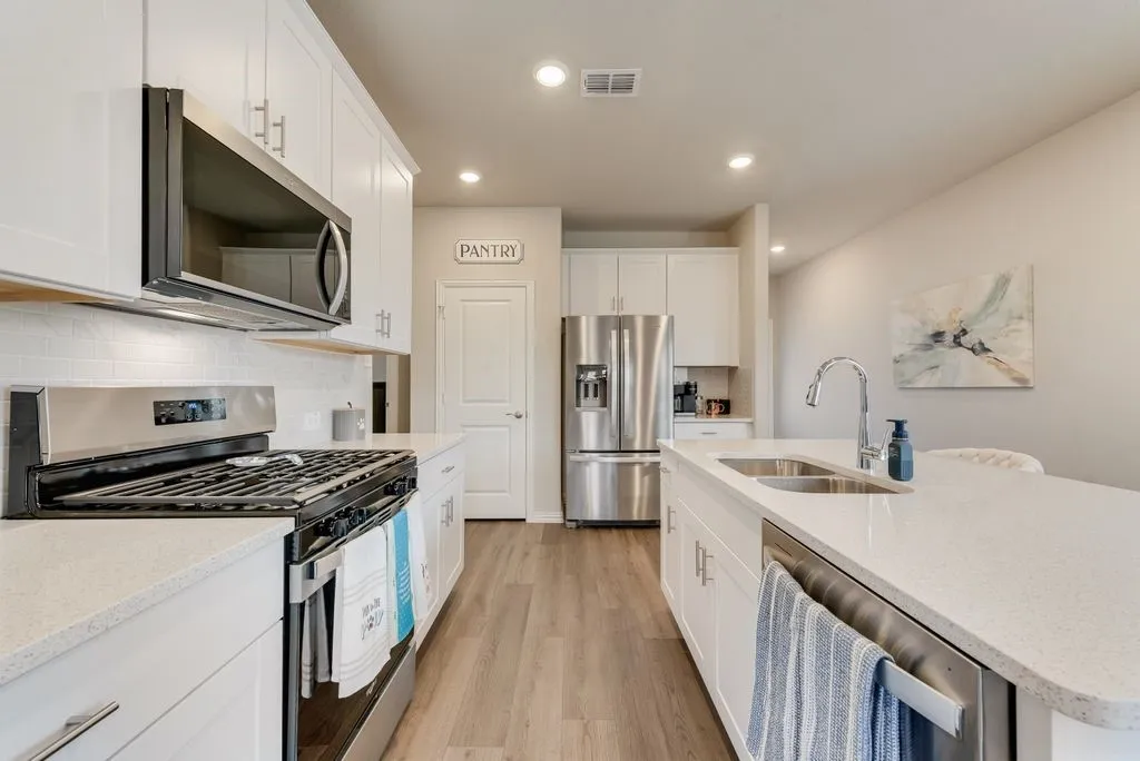 Single Family Residence For Sale in Collin County , 972 Tulip Trail, Lavon, Texas 75166, 4 Bedroom, 2 Bathroom, 2 Garage spaces, 1,978 Sqft, built in 2024, mls#21370641, Real Estate Agent in Lavon, Homes For Sale in Collin county, Homes For Sale in Lavon, Realtor in Lavon Texas, Real Estate Brokerage Independent Realty Texas, Luminita Cordes Realtor