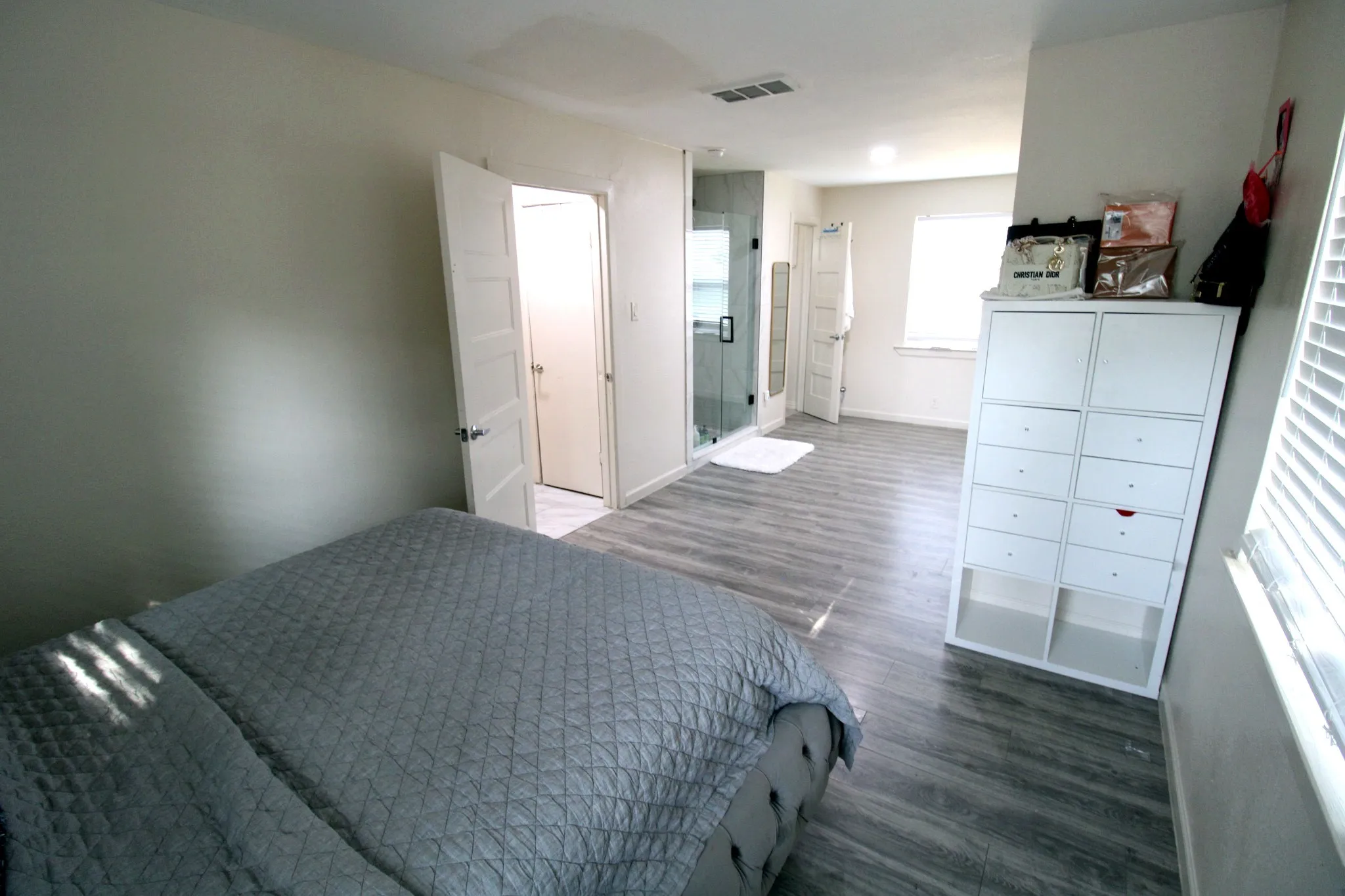 Single Family Residence For Sale in Dallas County , 2969 Elder Drive, Mesquite, Texas 75150, 3 Bedroom, 3 Bathroom, 1 Garage spaces, 2,136 Sqft, built in 1959, mls#21371697, Real Estate Agent in Mesquite, Homes For Sale in Dallas county, Homes For Sale in Mesquite, Realtor in Mesquite Texas, Real Estate Brokerage Independent Realty Texas, Luminita Cordes Realtor