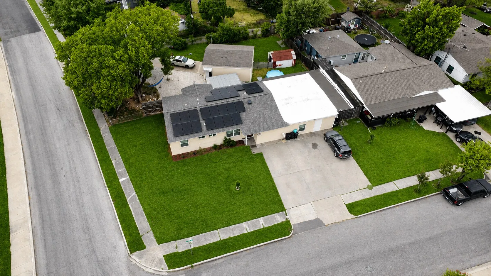 Single Family Residence For Sale in Dallas County , 2969 Elder Drive, Mesquite, Texas 75150, 3 Bedroom, 3 Bathroom, 1 Garage spaces, 2,136 Sqft, built in 1959, mls#21371697, Real Estate Agent in Mesquite, Homes For Sale in Dallas county, Homes For Sale in Mesquite, Realtor in Mesquite Texas, Real Estate Brokerage Independent Realty Texas, Luminita Cordes Realtor
