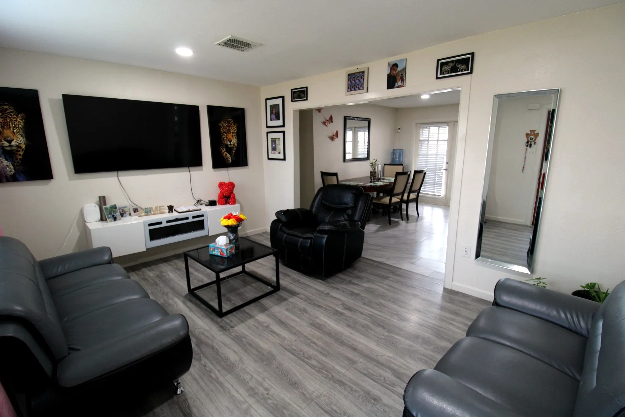 Single Family Residence For Sale in Dallas County , 2969 Elder Drive, Mesquite, Texas 75150, 3 Bedroom, 3 Bathroom, 1 Garage spaces, 2,136 Sqft, built in 1959, mls#21371697, Real Estate Agent in Mesquite, Homes For Sale in Dallas county, Homes For Sale in Mesquite, Realtor in Mesquite Texas, Real Estate Brokerage Independent Realty Texas, Luminita Cordes Realtor