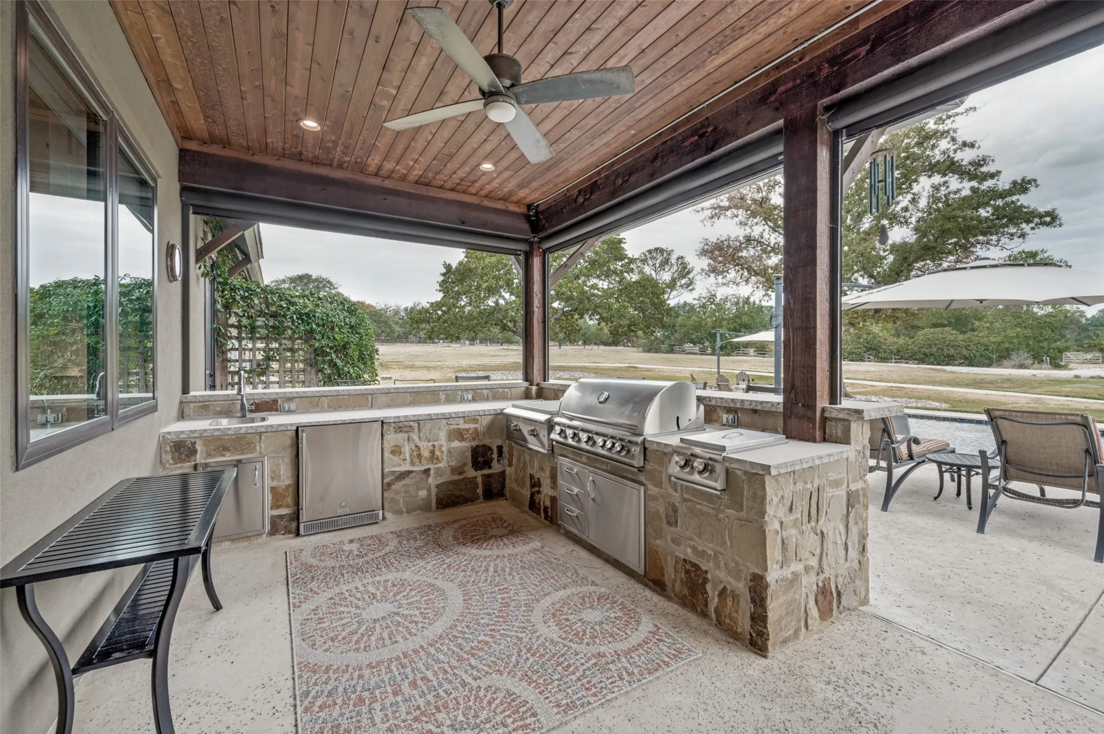 Single Family Residence For Sale in Denton County , 197 Stonewood Boulevard, Bartonville, Texas 76226, 4 Bedroom, 4 Bathroom, 3 Garage spaces, 3,612 Sqft, built in 2018, mls#21371179, Real Estate Agent in Bartonville, Homes For Sale in Denton county, Homes For Sale in Bartonville, Realtor in Bartonville Texas, Real Estate Brokerage Independent Realty Texas, Luminita Cordes Realtor
