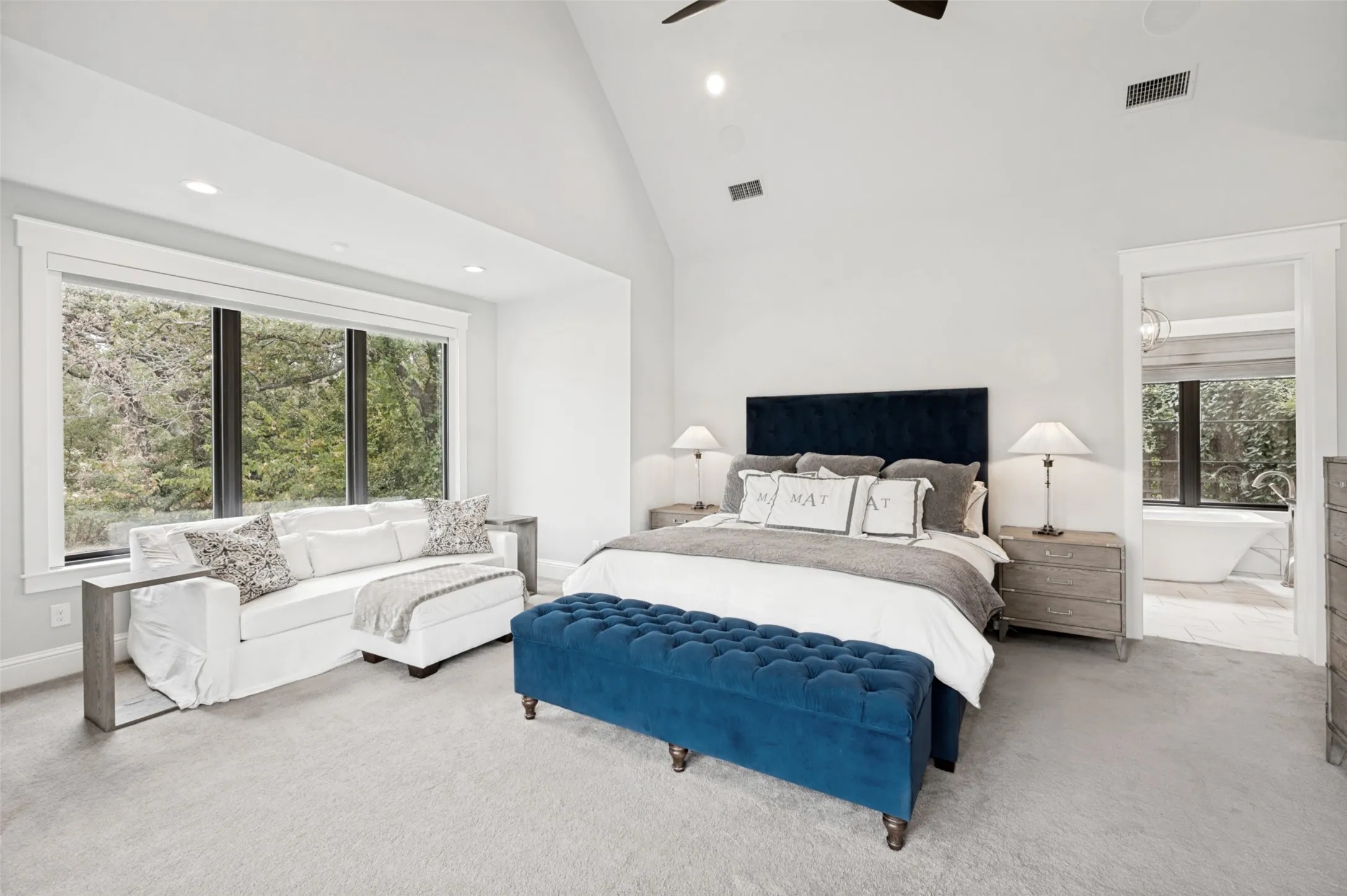 Single Family Residence For Sale in Denton County , 197 Stonewood Boulevard, Bartonville, Texas 76226, 4 Bedroom, 4 Bathroom, 3 Garage spaces, 3,612 Sqft, built in 2018, mls#21371179, Real Estate Agent in Bartonville, Homes For Sale in Denton county, Homes For Sale in Bartonville, Realtor in Bartonville Texas, Real Estate Brokerage Independent Realty Texas, Luminita Cordes Realtor