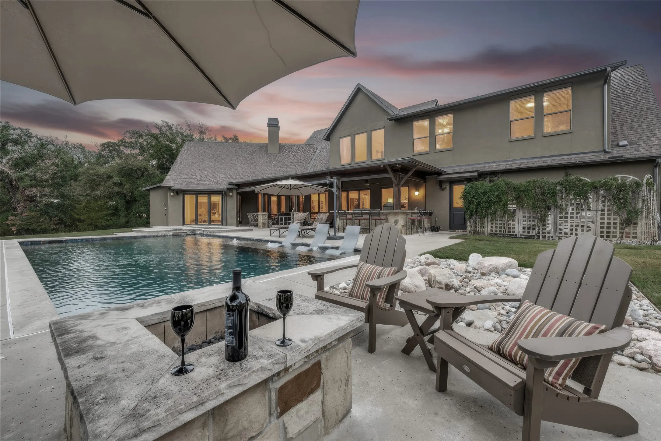 Single Family Residence For Sale in Denton County , 197 Stonewood Boulevard, Bartonville, Texas 76226, 4 Bedroom, 4 Bathroom, 3 Garage spaces, 3,612 Sqft, built in 2018, mls#21371179, Real Estate Agent in Bartonville, Homes For Sale in Denton county, Homes For Sale in Bartonville, Realtor in Bartonville Texas, Real Estate Brokerage Independent Realty Texas, Luminita Cordes Realtor