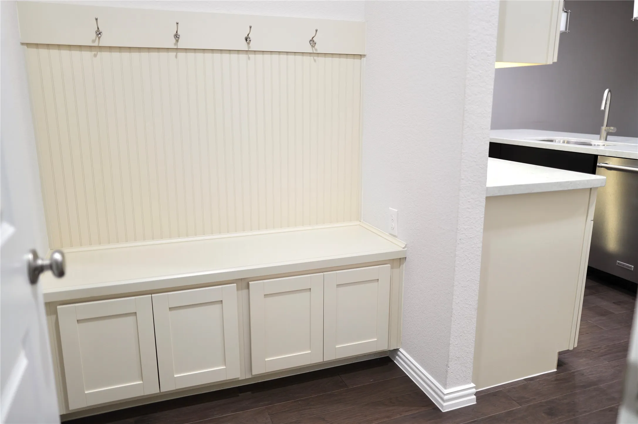 Townhouse For Sale in Collin County , 17728 Coralberry Drive, Dallas, Texas 75252, 3 Bedroom, 3 Bathroom, 2 Garage spaces, 1,937 Sqft, built in 2019, mls#21371690, Real Estate Agent in Dallas, Homes For Sale in Collin county, Homes For Sale in Dallas, Realtor in Dallas Texas, Real Estate Brokerage Independent Realty Texas, Luminita Cordes Realtor