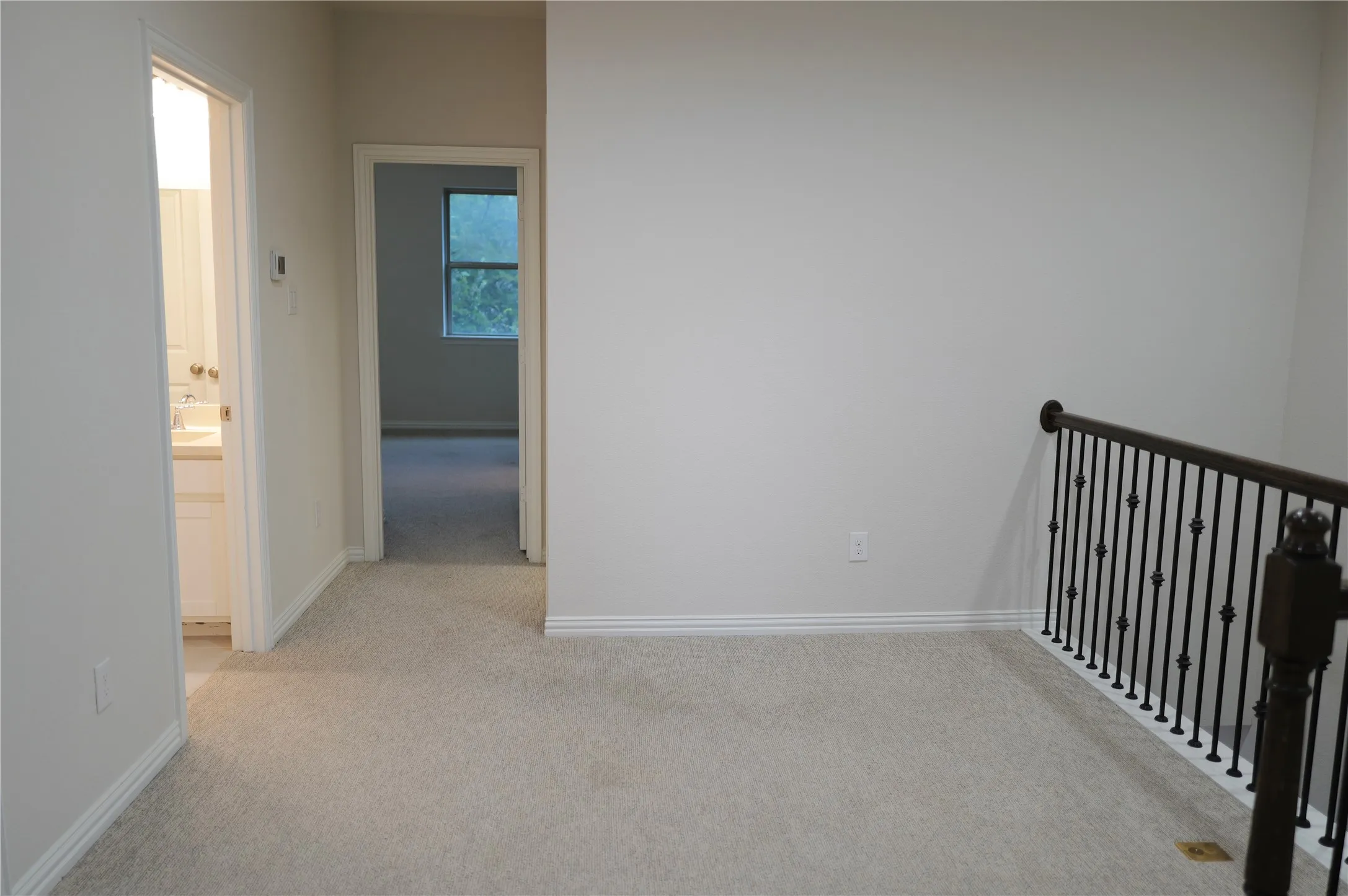 Townhouse For Sale in Collin County , 17728 Coralberry Drive, Dallas, Texas 75252, 3 Bedroom, 3 Bathroom, 2 Garage spaces, 1,937 Sqft, built in 2019, mls#21371690, Real Estate Agent in Dallas, Homes For Sale in Collin county, Homes For Sale in Dallas, Realtor in Dallas Texas, Real Estate Brokerage Independent Realty Texas, Luminita Cordes Realtor