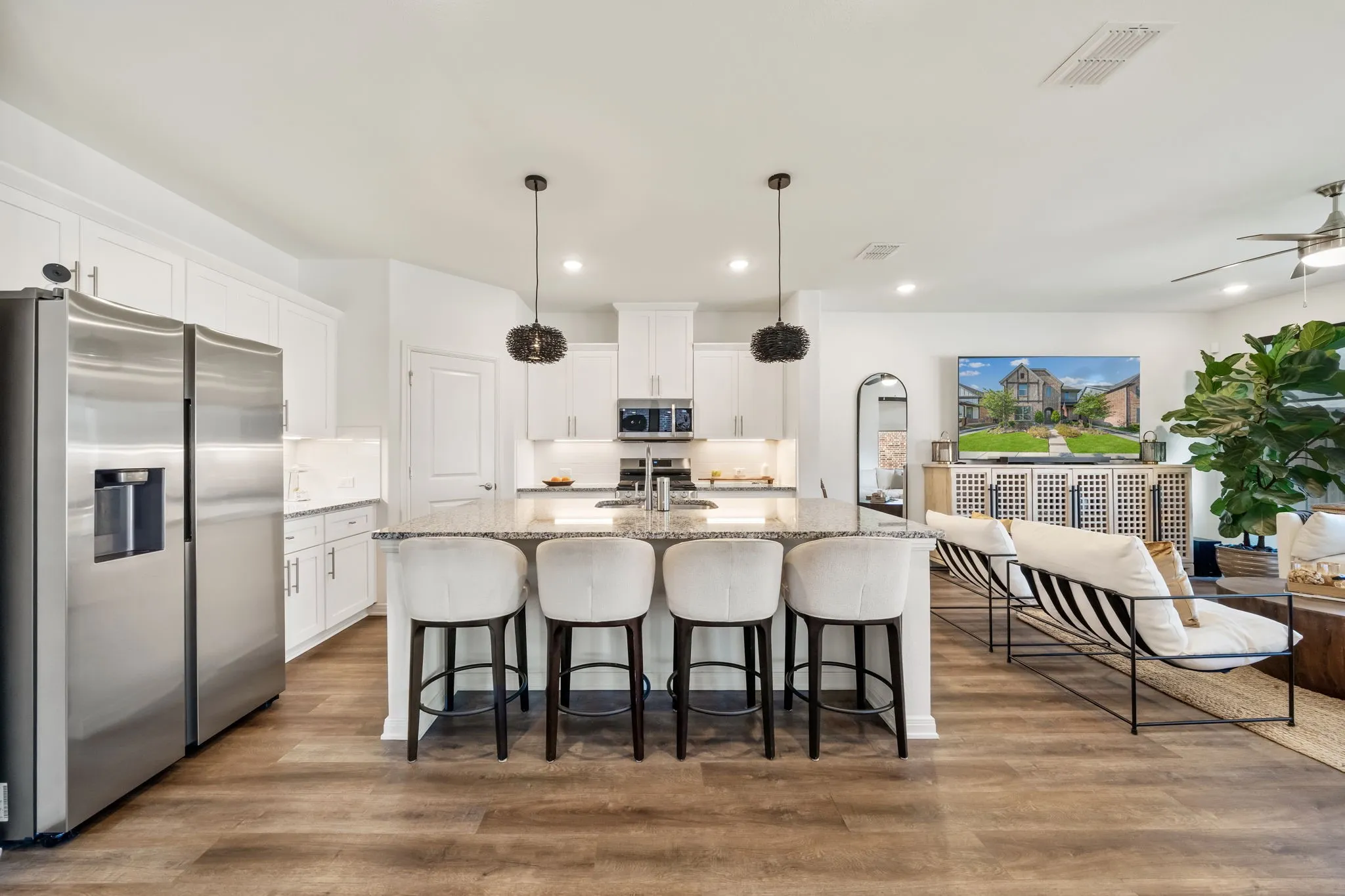 Single Family Residence For Rent in Grayson County , 1908 Temple Hill, Van Alstyne, Texas 75495, 3 Bedroom, 3 Bathroom, 2 Garage spaces, 2,345 Sqft, built in 2022, mls#21364659, Real Estate Agent in Van Alstyne, Homes For Rent in Grayson county, Homes For Rent in Van Alstyne, Realtor in Van Alstyne Texas, Real Estate Brokerage Independent Realty Texas, Luminita Cordes Realtor