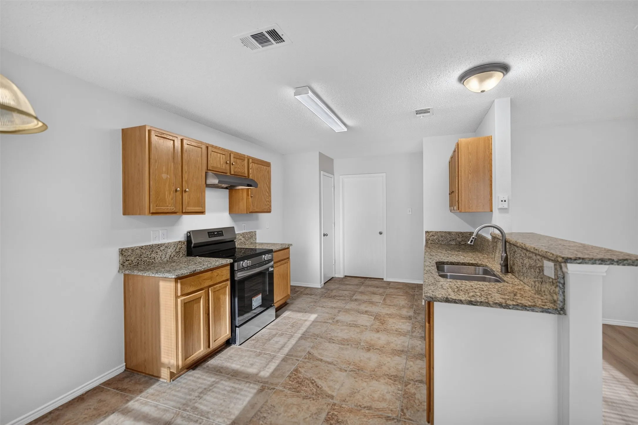 Single Family Residence For Sale in Dallas County , 3312 Knoll Trail, Balch Springs, Texas 75180, 4 Bedroom, 2 Bathroom, 2 Garage spaces, 1,456 Sqft, built in 2005, mls#21371708, Real Estate Agent in Balch Springs, Homes For Sale in Dallas county, Homes For Sale in Balch Springs, Realtor in Balch Springs Texas, Real Estate Brokerage Independent Realty Texas, Luminita Cordes Realtor