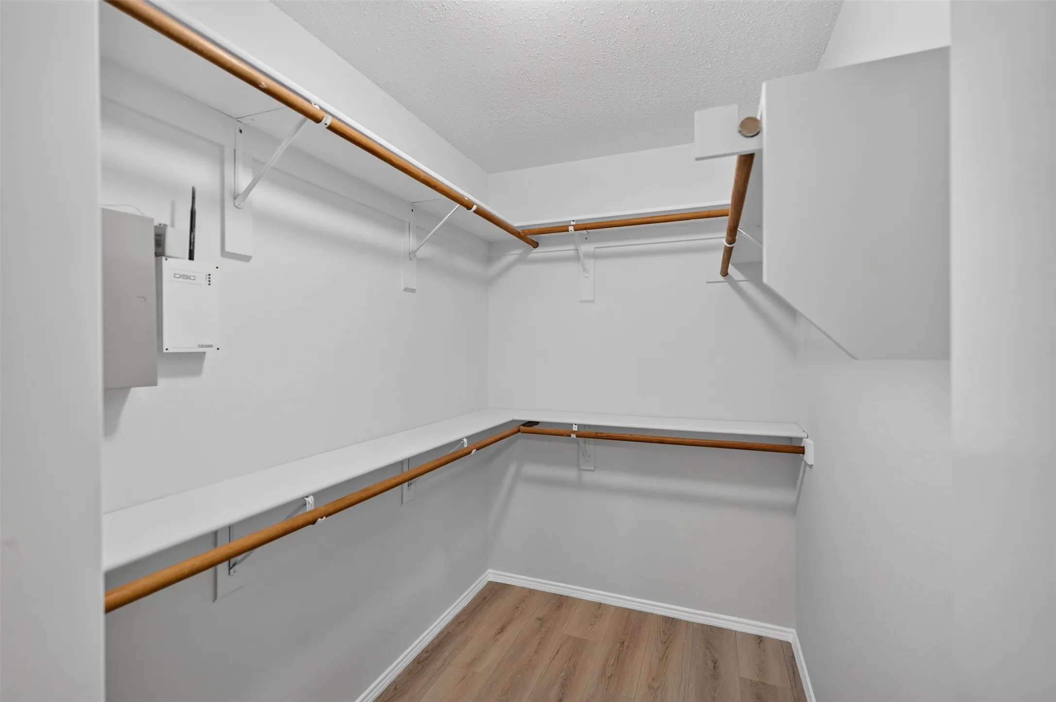 Single Family Residence For Sale in Dallas County , 3312 Knoll Trail, Balch Springs, Texas 75180, 4 Bedroom, 2 Bathroom, 2 Garage spaces, 1,456 Sqft, built in 2005, mls#21371708, Real Estate Agent in Balch Springs, Homes For Sale in Dallas county, Homes For Sale in Balch Springs, Realtor in Balch Springs Texas, Real Estate Brokerage Independent Realty Texas, Luminita Cordes Realtor
