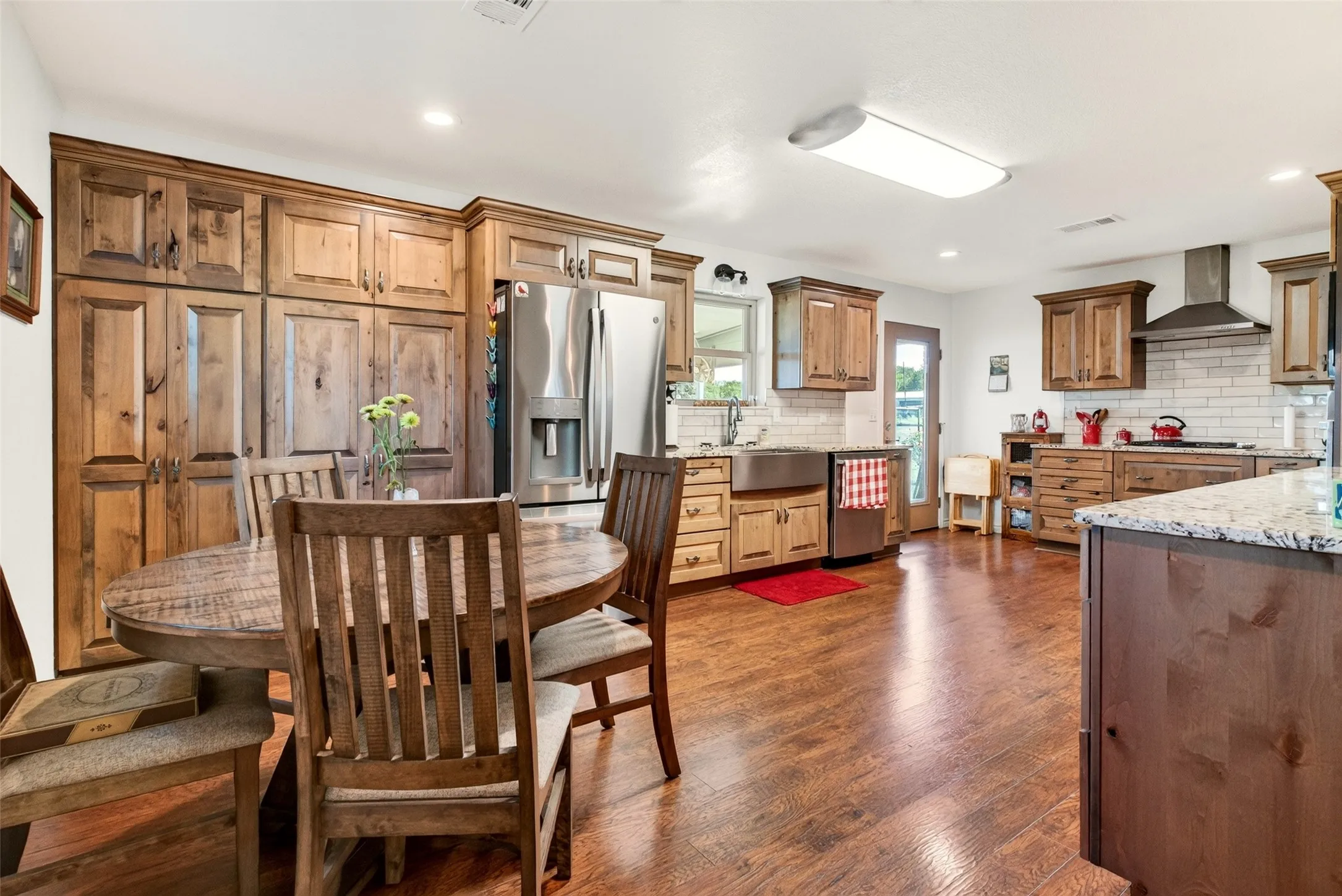 Single Family Residence For Sale in Coryell County , 11121 E HWY 84, Gatesville, Texas 76528, 2 Bedroom, 2 Bathroom, Garage spaces, 1,492 Sqft, built in 1997, mls#21364563, Real Estate Agent in Gatesville, Homes For Sale in Coryell county, Homes For Sale in Gatesville, Realtor in Gatesville Texas, Real Estate Brokerage Independent Realty Texas, Luminita Cordes Realtor