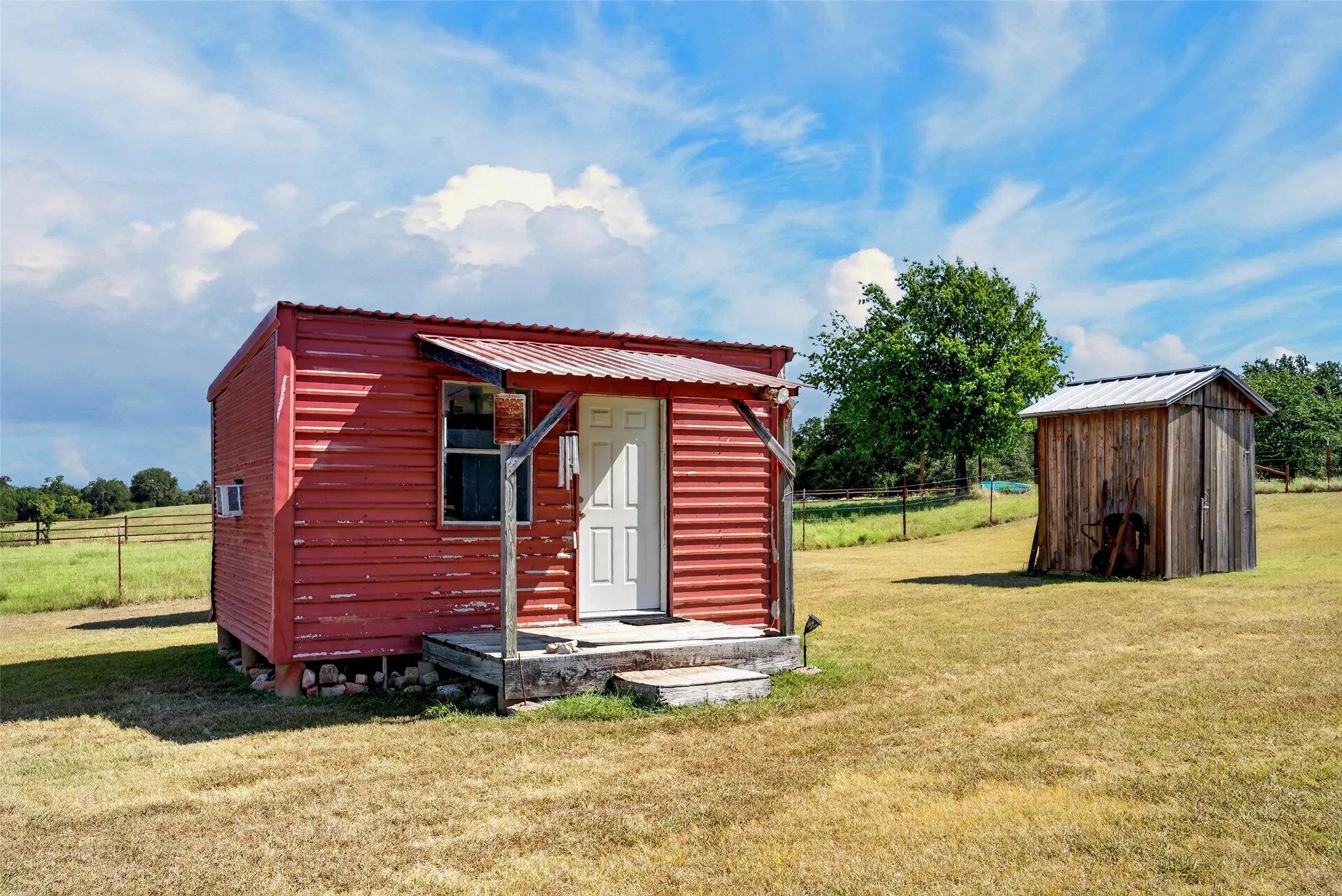 Single Family Residence For Sale in Coryell County , 11121 E HWY 84, Gatesville, Texas 76528, 2 Bedroom, 2 Bathroom, Garage spaces, 1,492 Sqft, built in 1997, mls#21364563, Real Estate Agent in Gatesville, Homes For Sale in Coryell county, Homes For Sale in Gatesville, Realtor in Gatesville Texas, Real Estate Brokerage Independent Realty Texas, Luminita Cordes Realtor