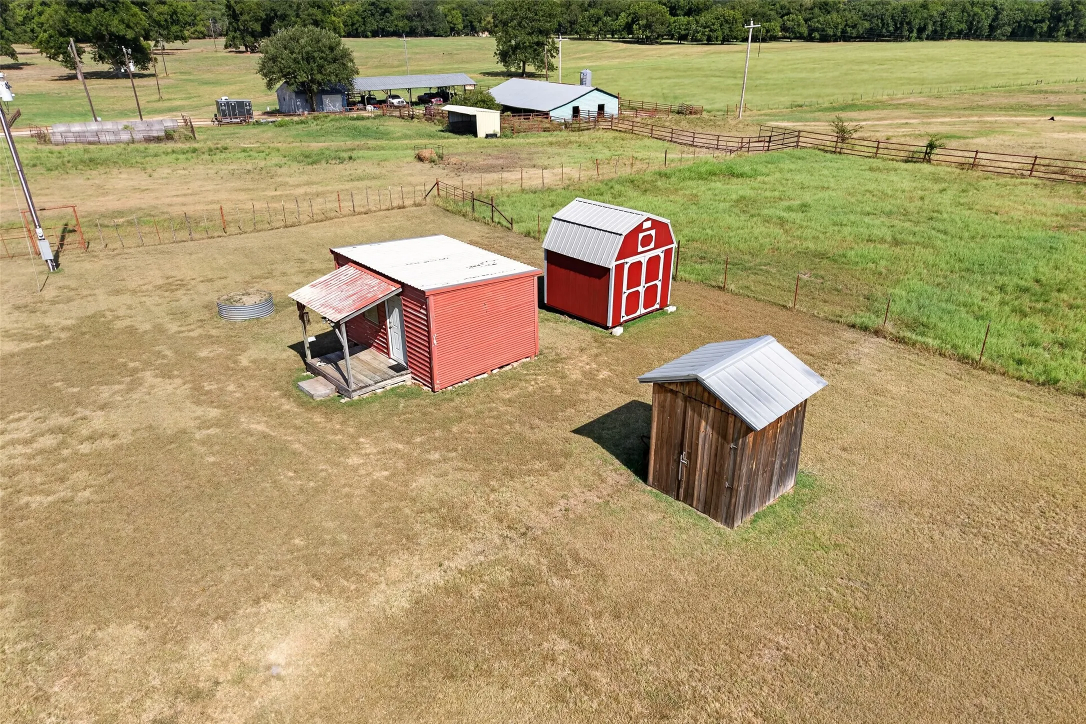 Single Family Residence For Sale in Coryell County , 11121 E HWY 84, Gatesville, Texas 76528, 2 Bedroom, 2 Bathroom, Garage spaces, 1,492 Sqft, built in 1997, mls#21364563, Real Estate Agent in Gatesville, Homes For Sale in Coryell county, Homes For Sale in Gatesville, Realtor in Gatesville Texas, Real Estate Brokerage Independent Realty Texas, Luminita Cordes Realtor