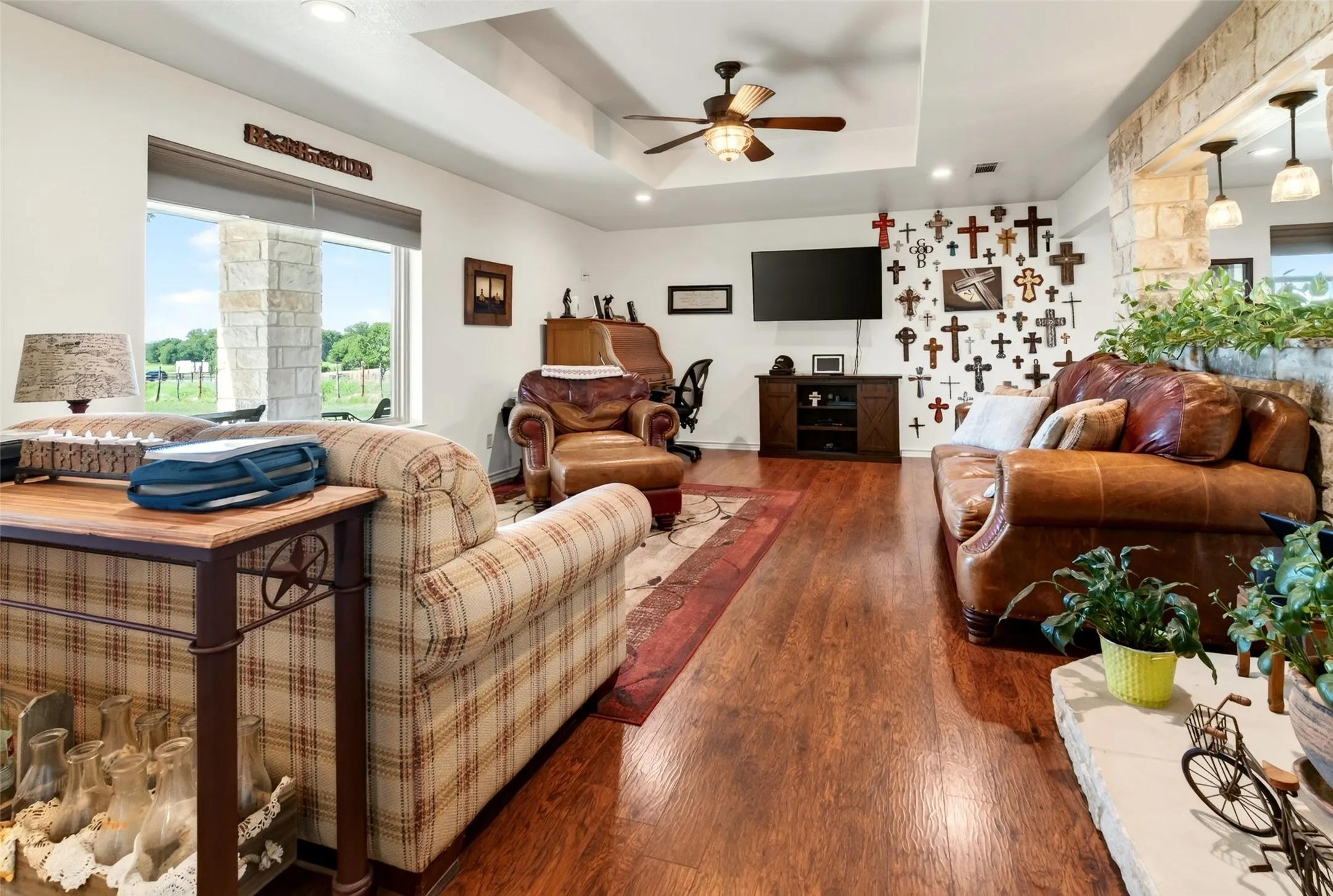 Single Family Residence For Sale in Coryell County , 11121 E HWY 84, Gatesville, Texas 76528, 2 Bedroom, 2 Bathroom, Garage spaces, 1,492 Sqft, built in 1997, mls#21364563, Real Estate Agent in Gatesville, Homes For Sale in Coryell county, Homes For Sale in Gatesville, Realtor in Gatesville Texas, Real Estate Brokerage Independent Realty Texas, Luminita Cordes Realtor